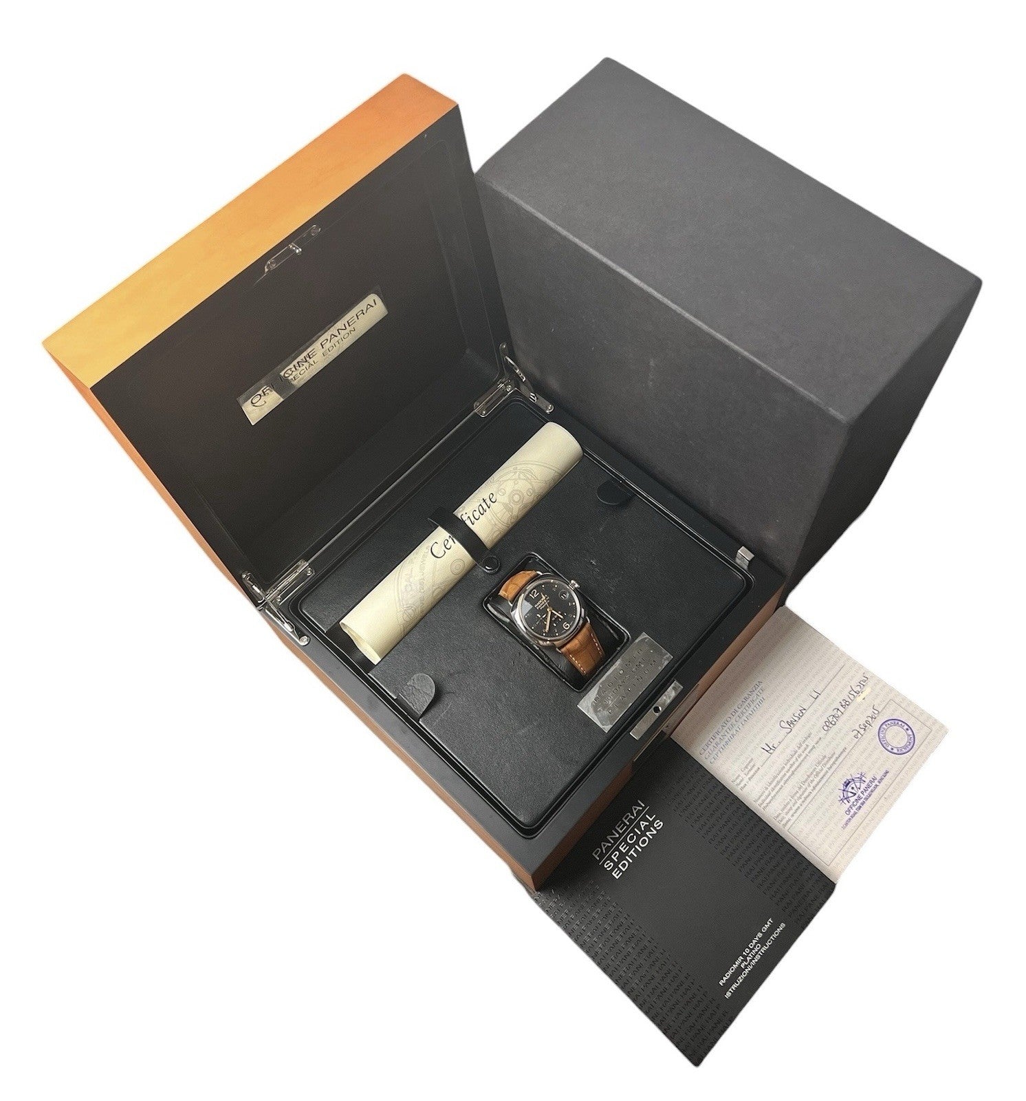 Panerai Radiomir Black Dial Platinum 45mm Automatic Men's Watch PAM00495