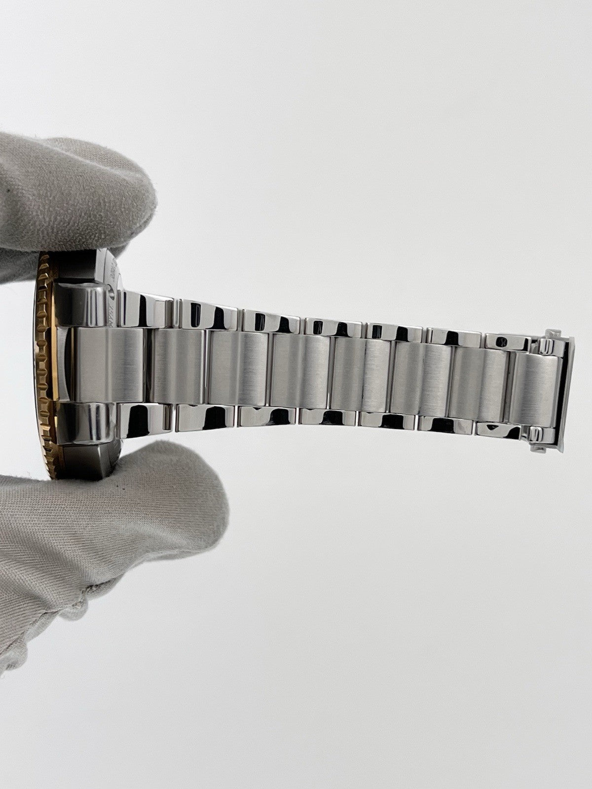 Oris Aquis Date Steel and Gold Blue Dial 41.5mm Automatic Men's Watch 7769