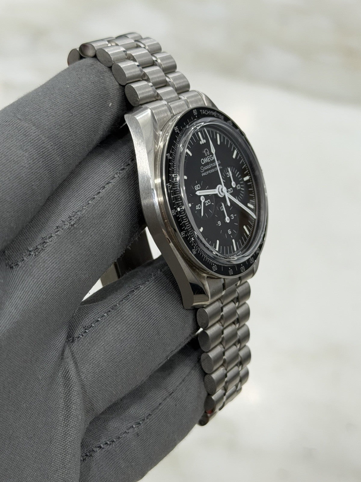 Omega Speedmaster Chronograph 42mm Black Dial Sapphire Watch 310.30.42.50.01.002