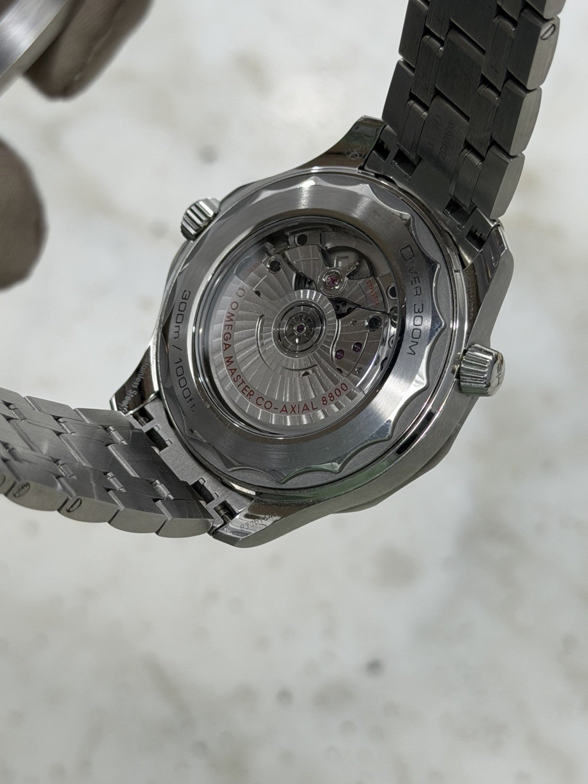 Omega Seamaster Date 300m Diver Blue Ceramic Men's Watch 210.30.42.20.03.001