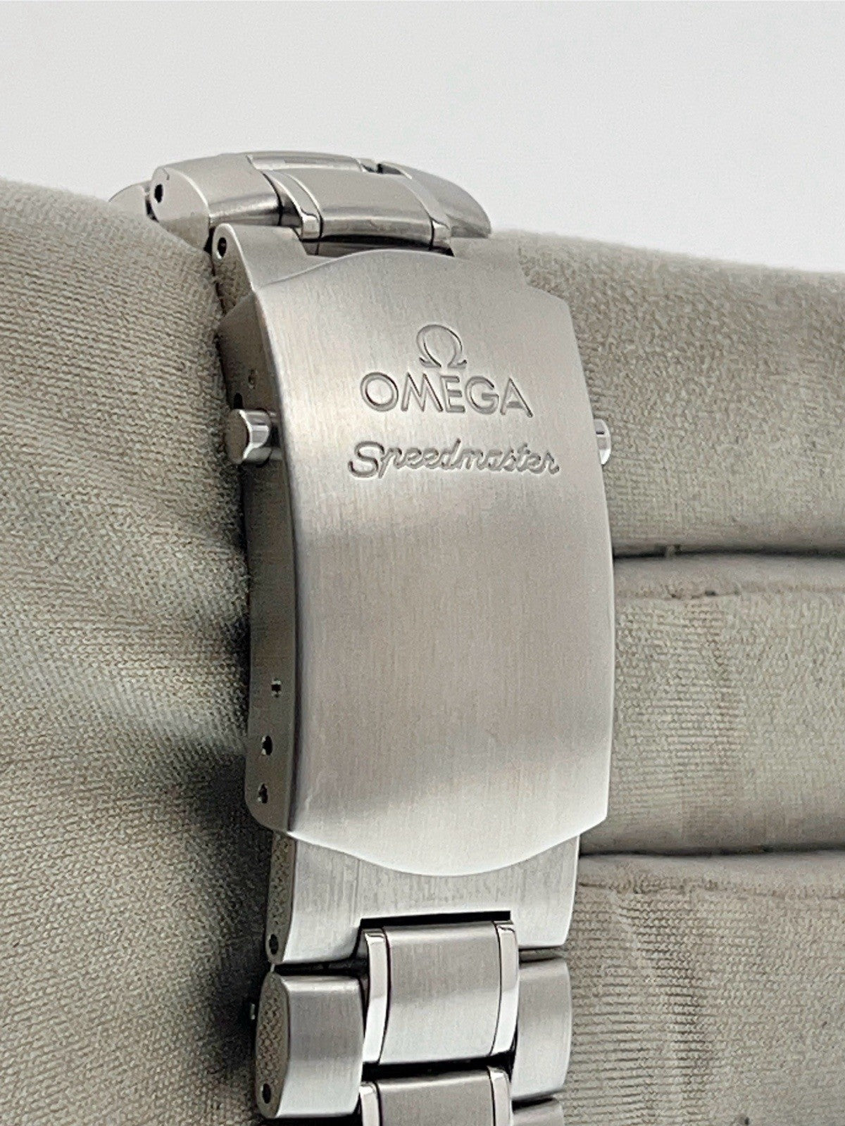 Omega Speedmaster Steel Silver Dial 42mm Automatic Mens 321.10.42.50.02.001