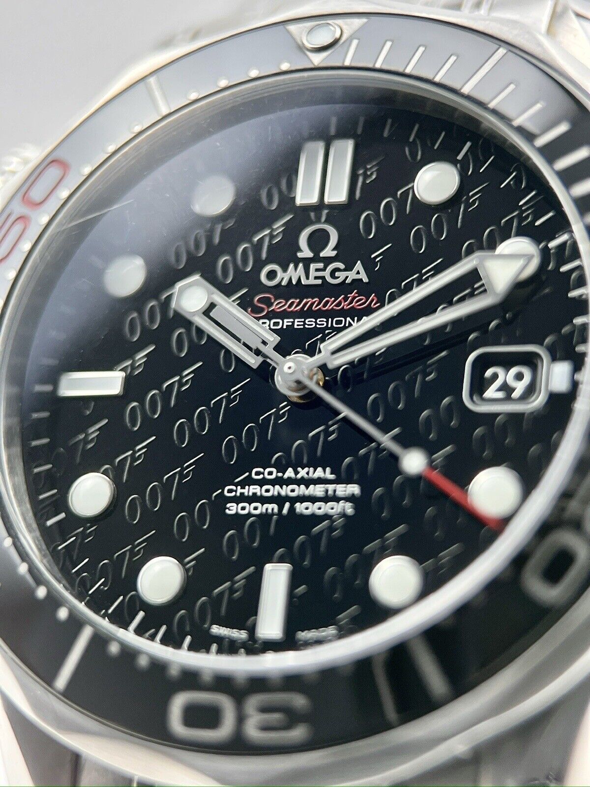 Omega Seamaster 300M James Bond 007 Limited Edition 41mm 212.30.41.20.01.005