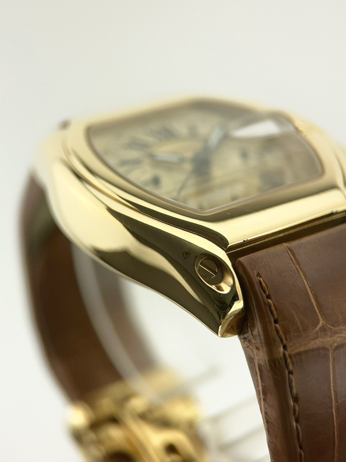 Cartier Roadster 18k Yellow Gold Champagne Dial 43mm Automatic Men's Watch 2619