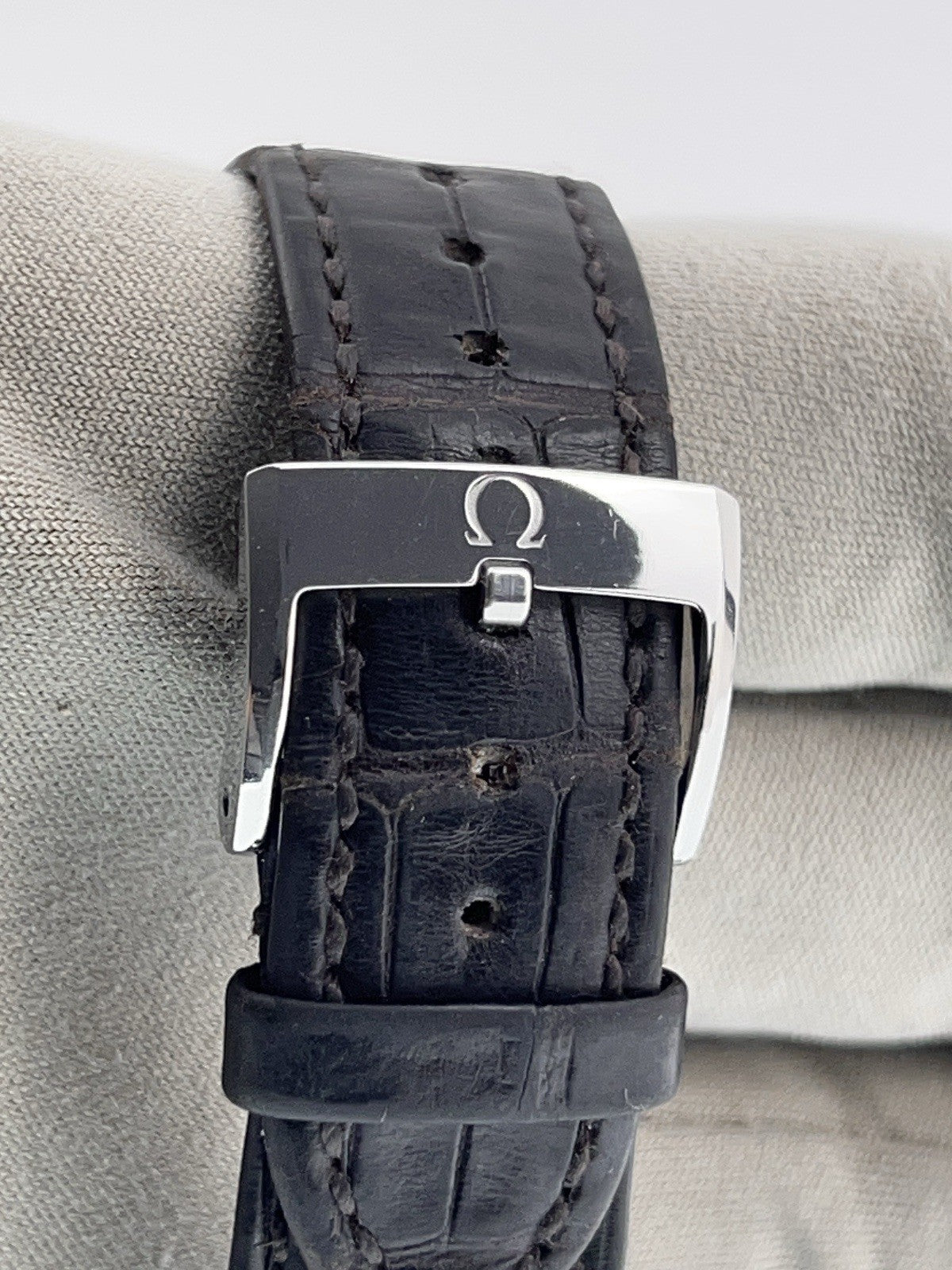 Omega De Ville Steel Silver Dial 40mm Manual Wind Men’s 435.13.40.22.06.001