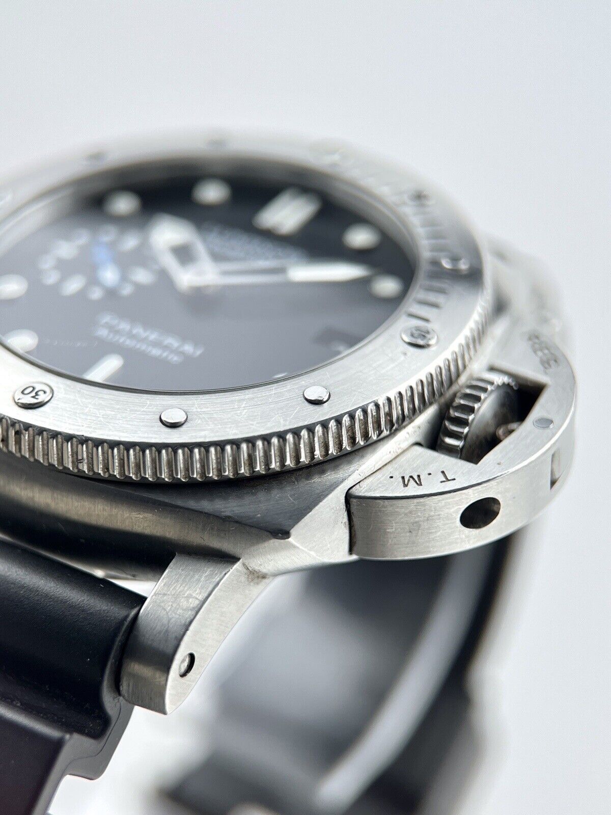 Panerai PAM 682 Luminor 1950 Submersible 3 Days Automatic 42 Box & Papers