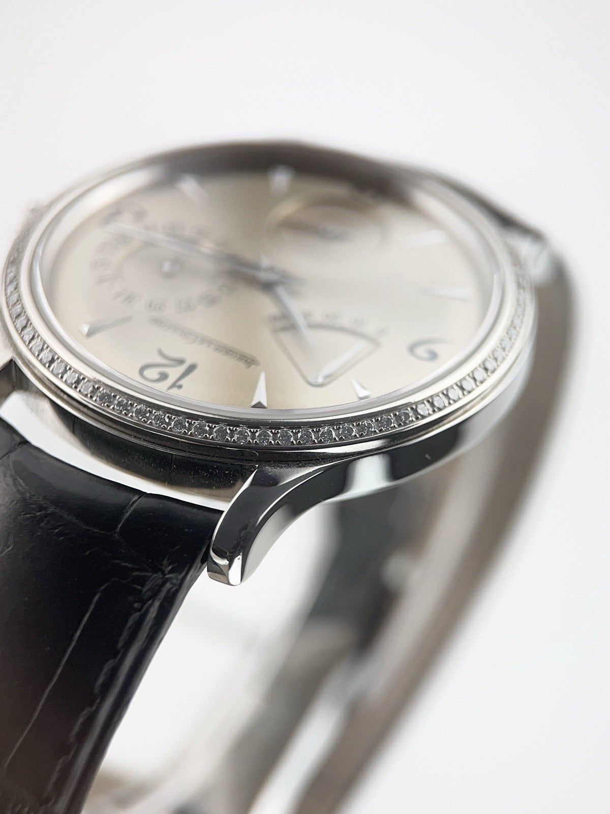 Jaeger LeCoultre Stainless Steel Diamond Bezel Automatic 37mm Watch 140.8.93.S