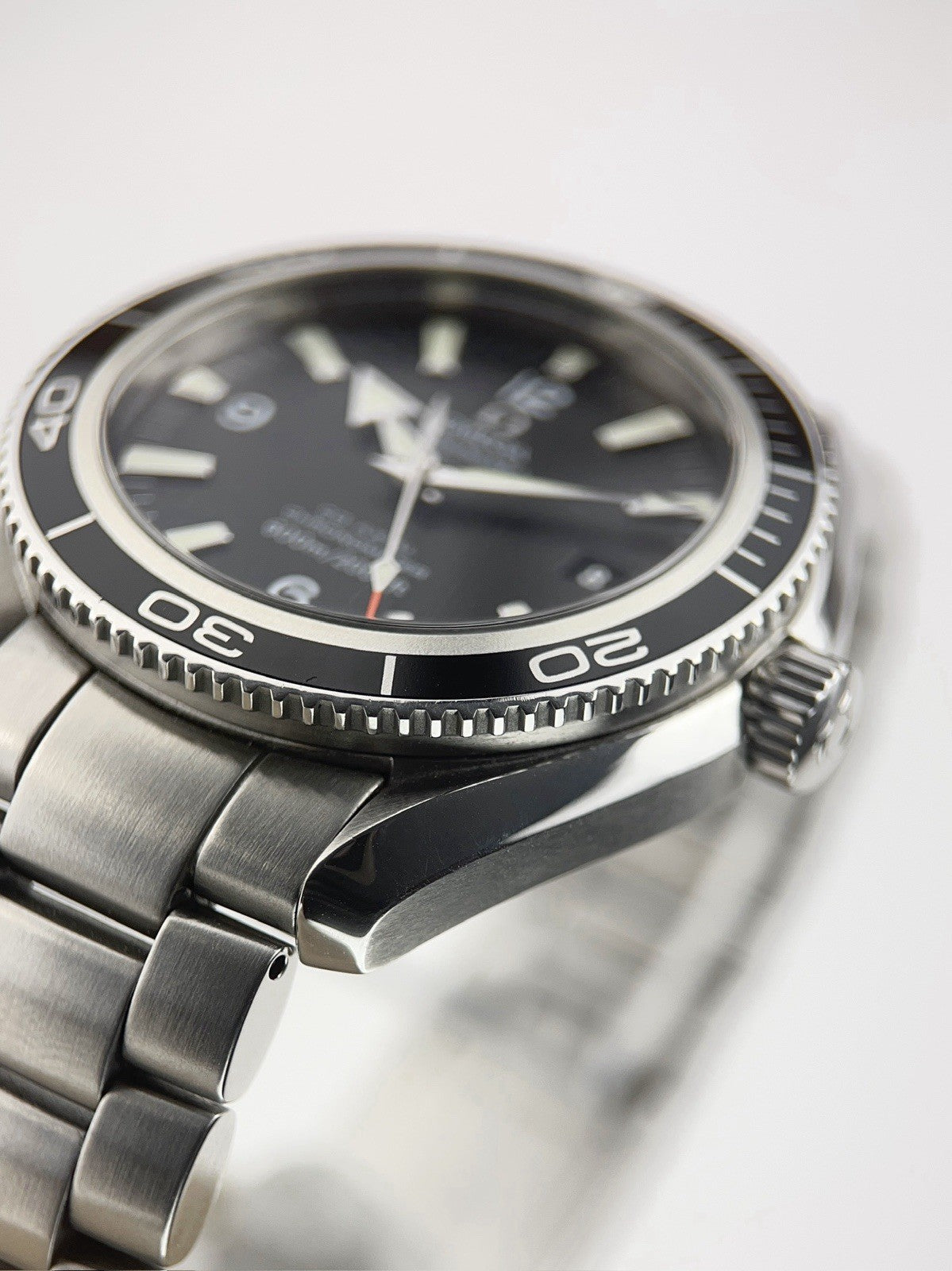 Omega Seamaster Steel Black Dial 42mm Automatic Men's Watch 2201.50.00