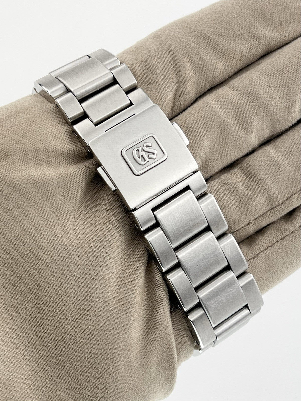 Grand Seiko Heritage Steel Black Dial 39mm Automatic Men's Watch SBGA227