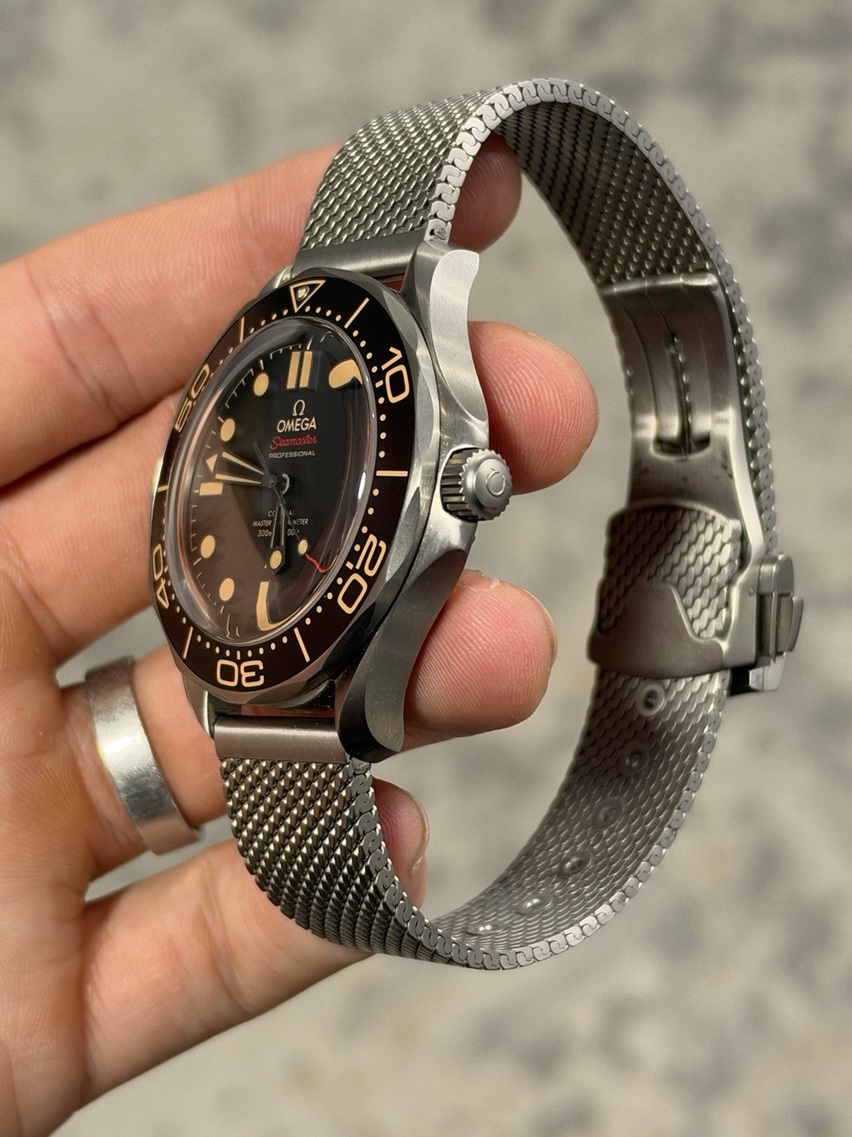 2022 Omega Seamaster James Bond No Time To Die Men's Watch 210.90.42.20.01.001