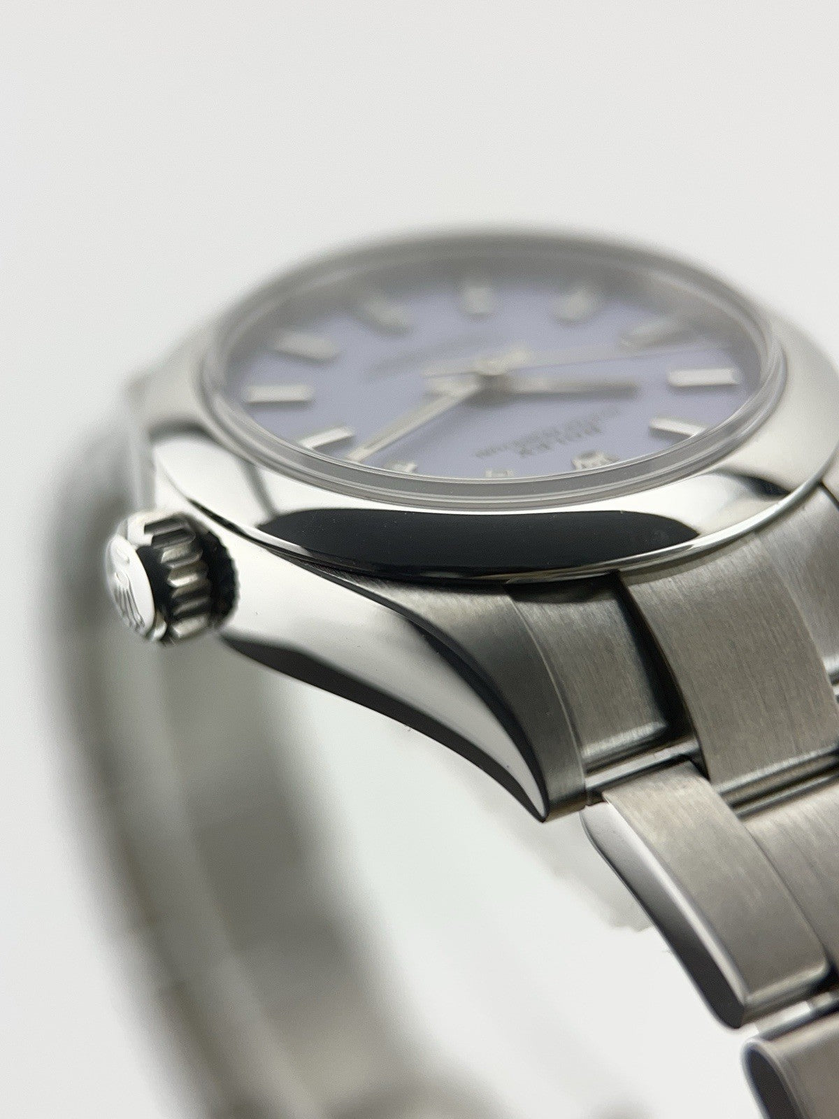 NEW 2025 Rolex Oyster Perpetual Lavender Dial 28mm Automatic Womens Watch 276200