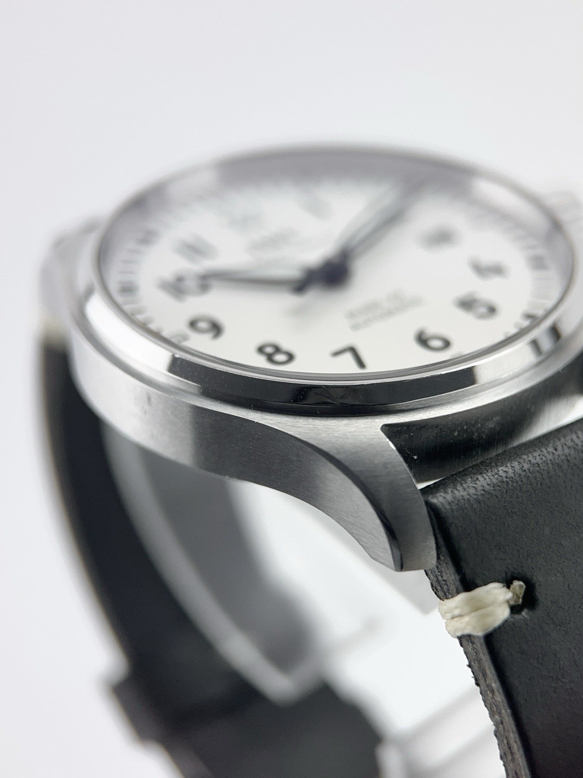 IWC Pilot Mark XX Stainless Steel White Dial 40mm Automatic Mens Watch IW328208