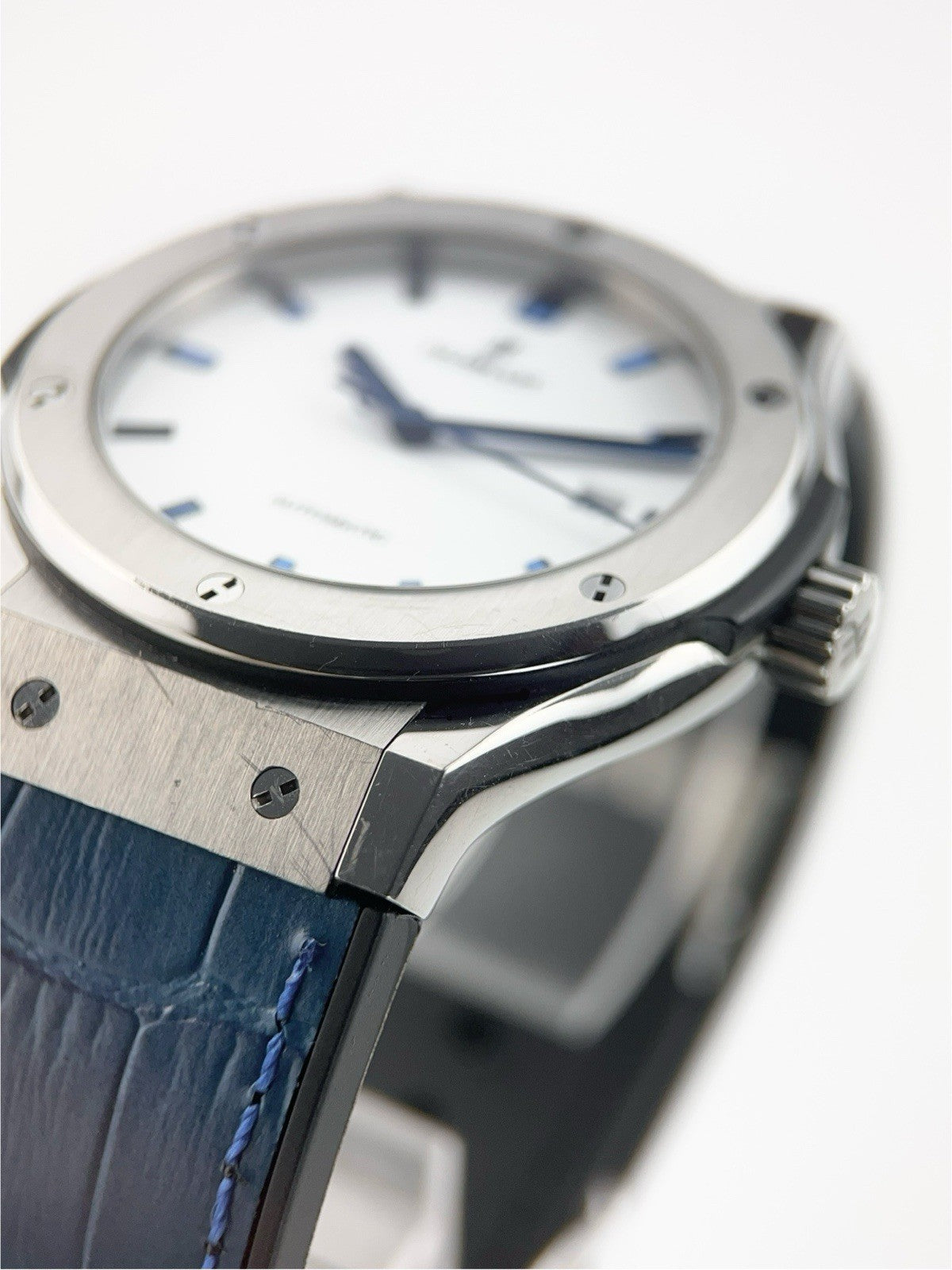 Hublot Classic Fusion Titanium White Dial 42mm Auto Watch 542.NX.2210.LR.JPN.17