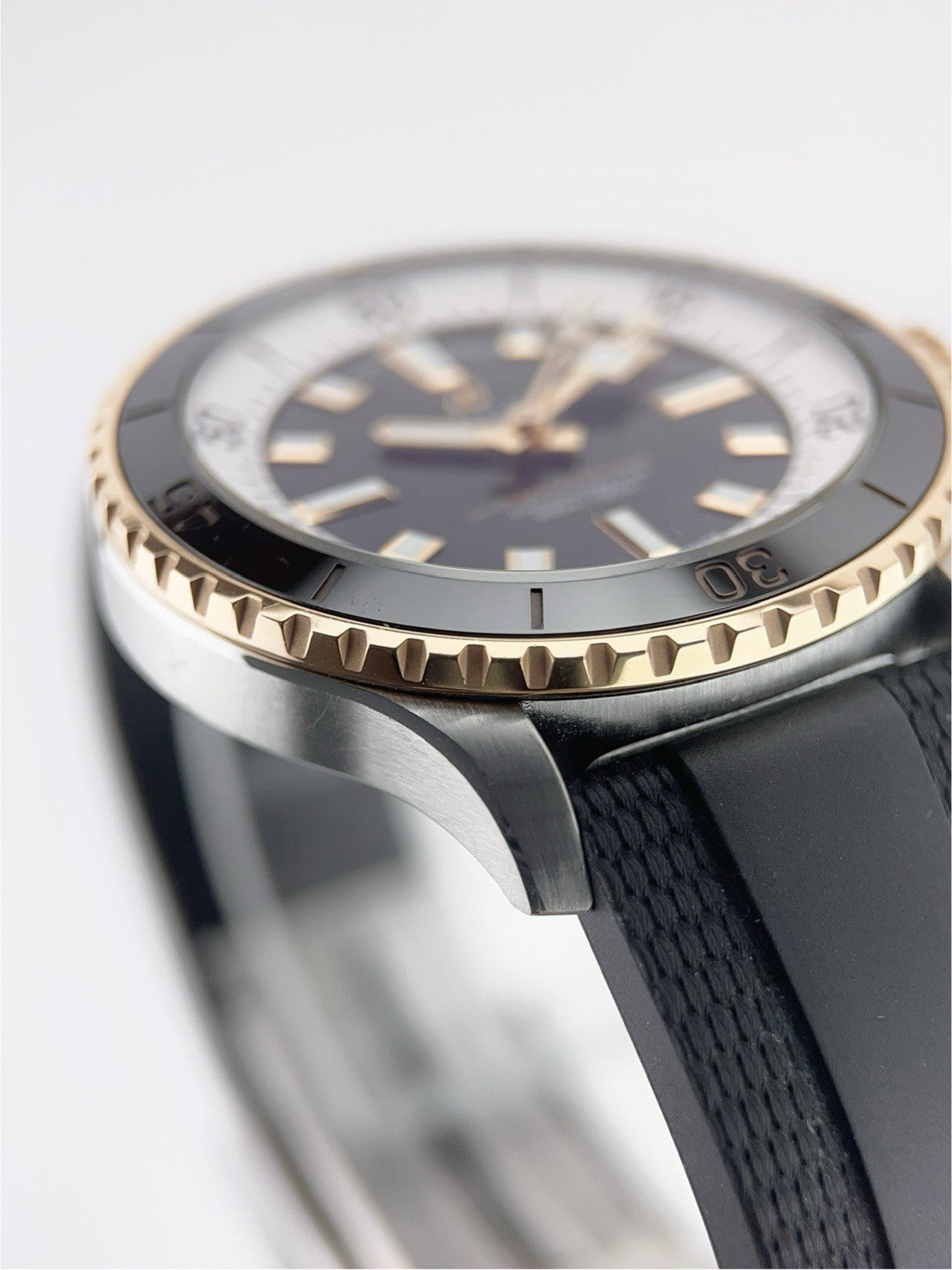 Breitling Superocean Gold & Steel Black Dial 42mm Automatic Men’s Watch U17375