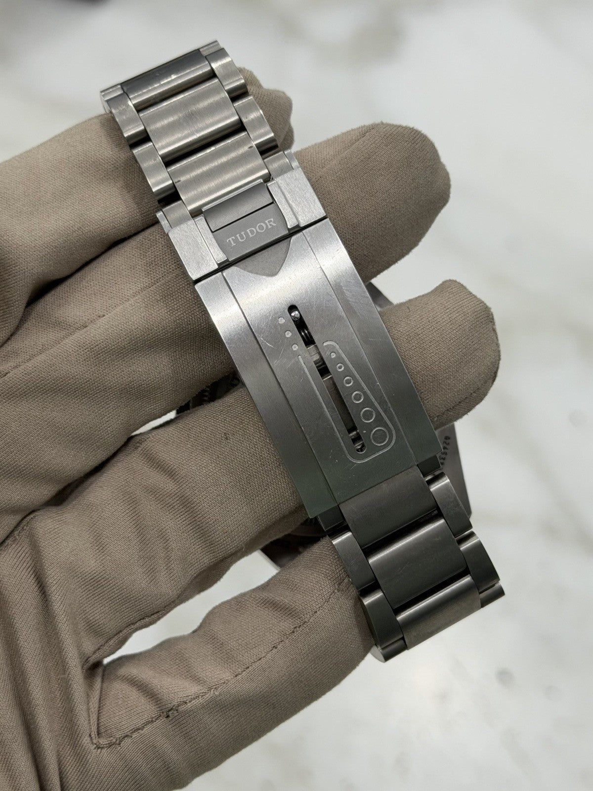 2020 Tudor Pelagos Date Black Dial Titanium Men's Watch 25600TN - Box & Papers