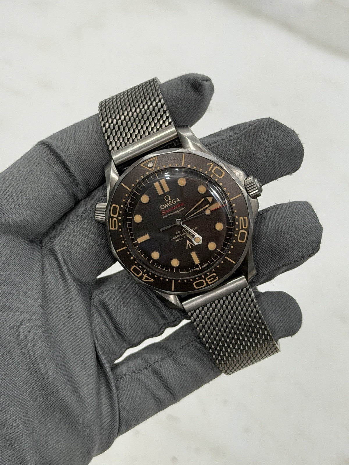 Omega Seamaster NTTD James Bond 007 No Time To Die Watch - 210.90.42.20.01.001