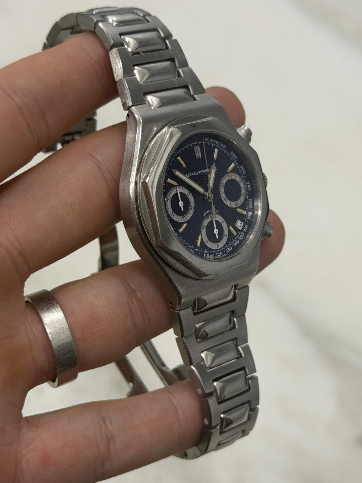 Girard Perregaux Laureato Blue Dial Steel 41mm Automatic Mens 8017 - FOR PARTS