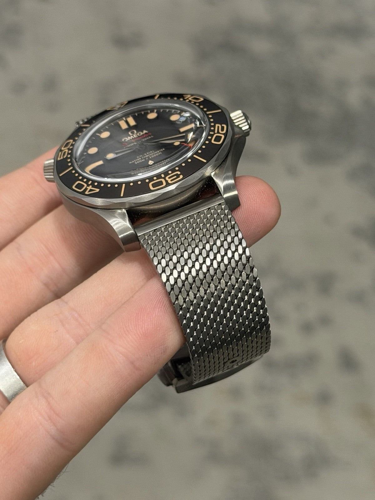 Omega Seamaster NTTD James Bond No Time To Die Watch 210.90.42.20.01.001 - B/P