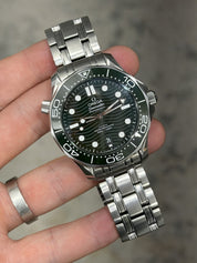 2025 Omega Seamaster Green Dial Steel 42mm Automatic Mens 210.30.42.20.10.001