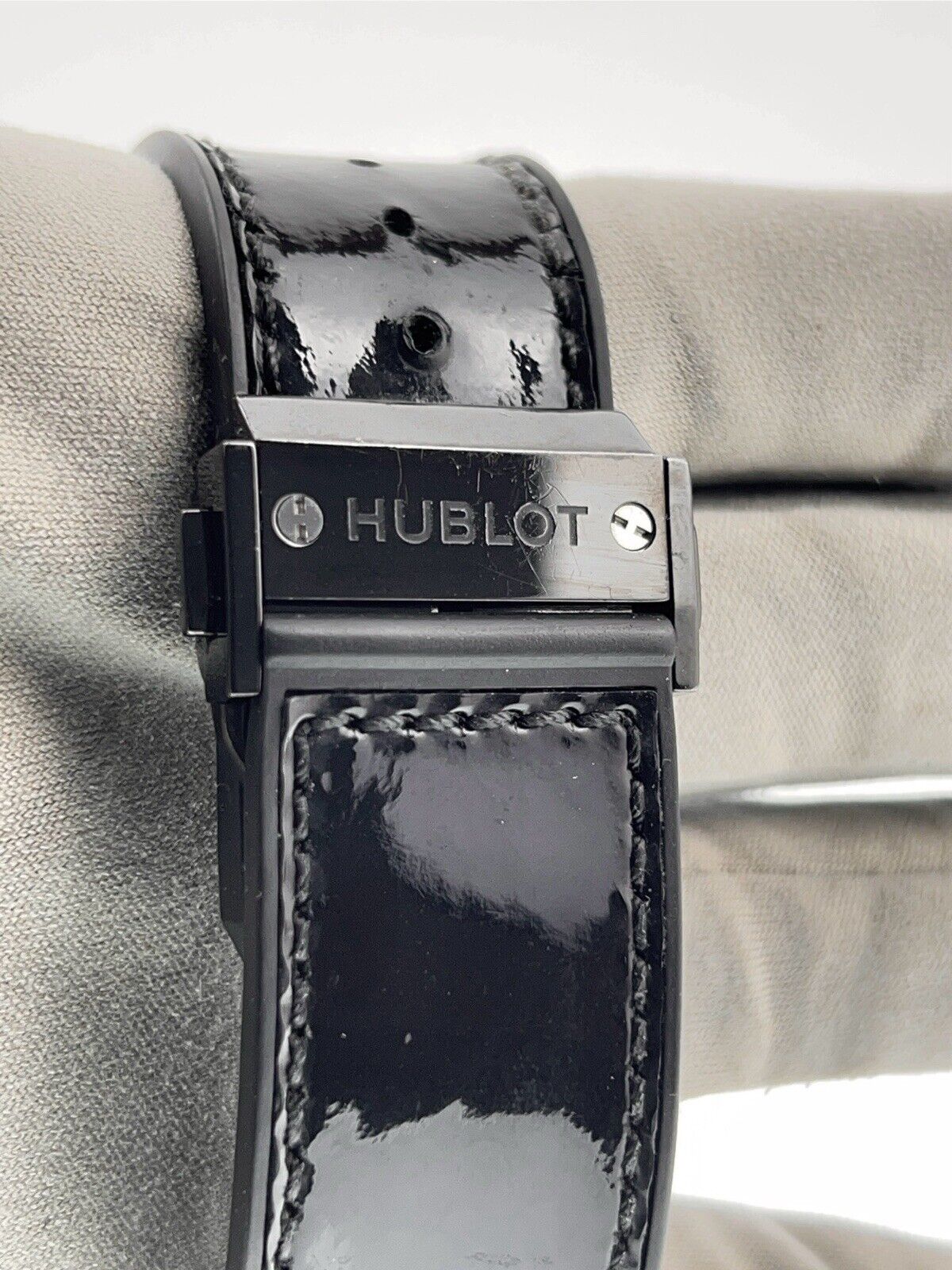 Hublot Classic Fusion Ceramic Black Dial 45mm Manual Wind Men’s 515.CS.1270.VR