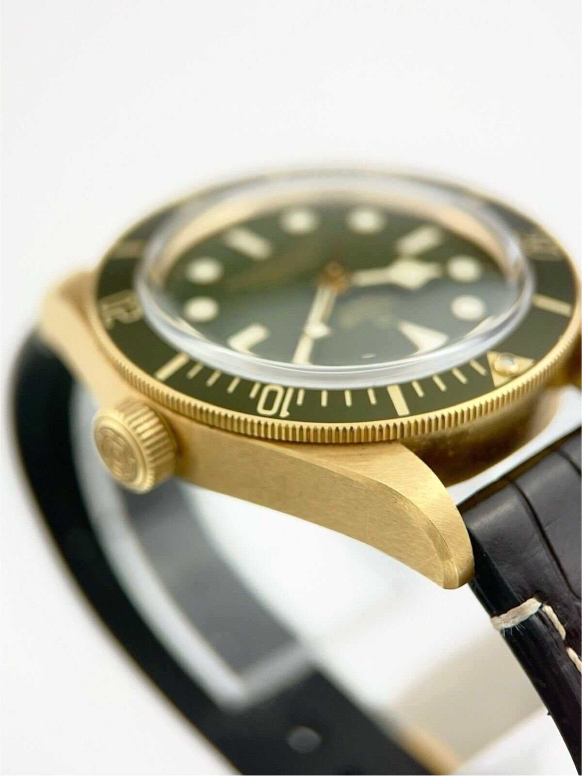 Tudor Black Bay 18k Yellow Gold Green Dial 39mm Automatic Men’s Watch 79018V