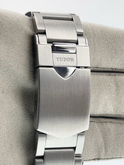 Tudor Black Bay Stainless Steel Black Dial 41mm Automatic Men's Watch 79220N