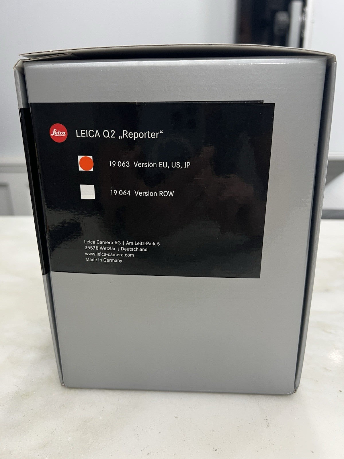 Leica Q2 "Reporter" 47.3MP Compact Dark Green Digital Camera