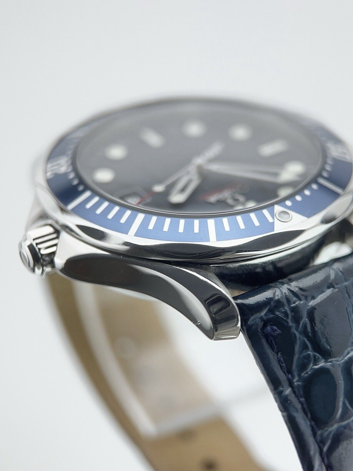 Omega Seamaster Diver 007 James Bond Steel Blue 41mm Automatic Men’s 2226.80.00