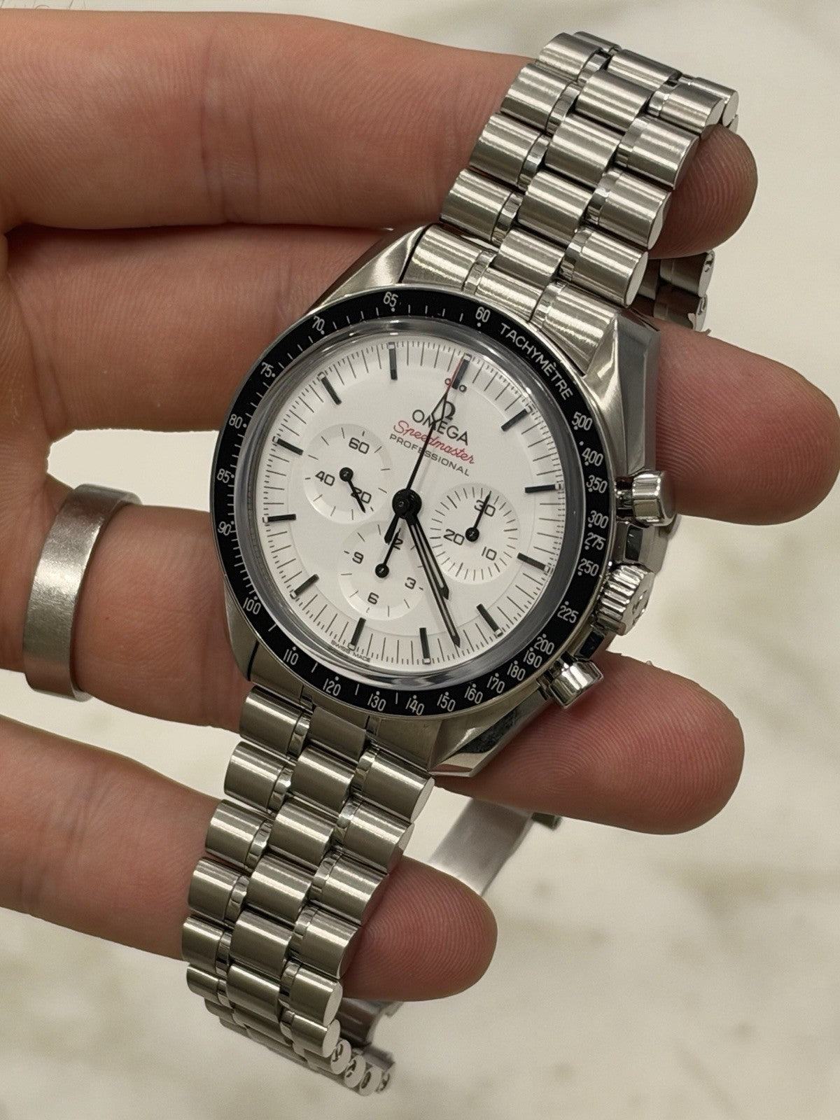 2025 Omega Speedmaster White Dial 42mm Manual Wind Mens 310.30.42.50.04.001
