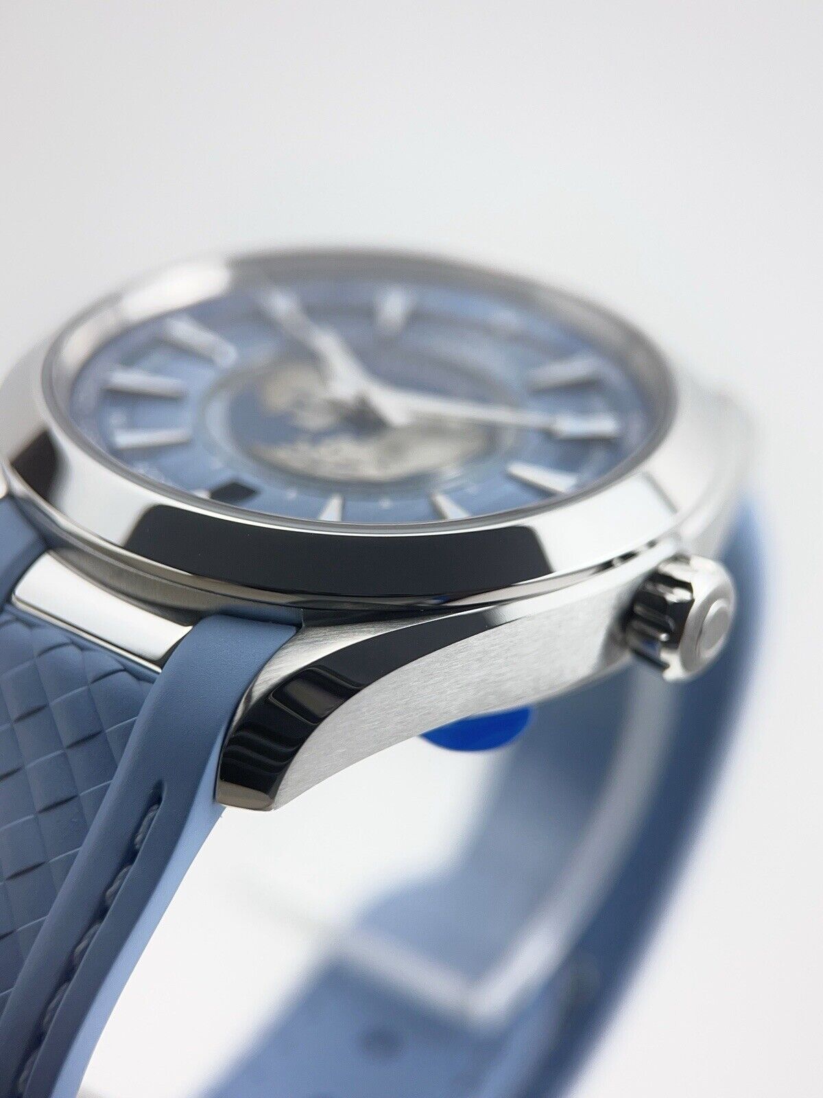 NEW 2024 Omega Seamaster Aqua Terra Worldtimer Summer Blue 43mm Automatic Watch