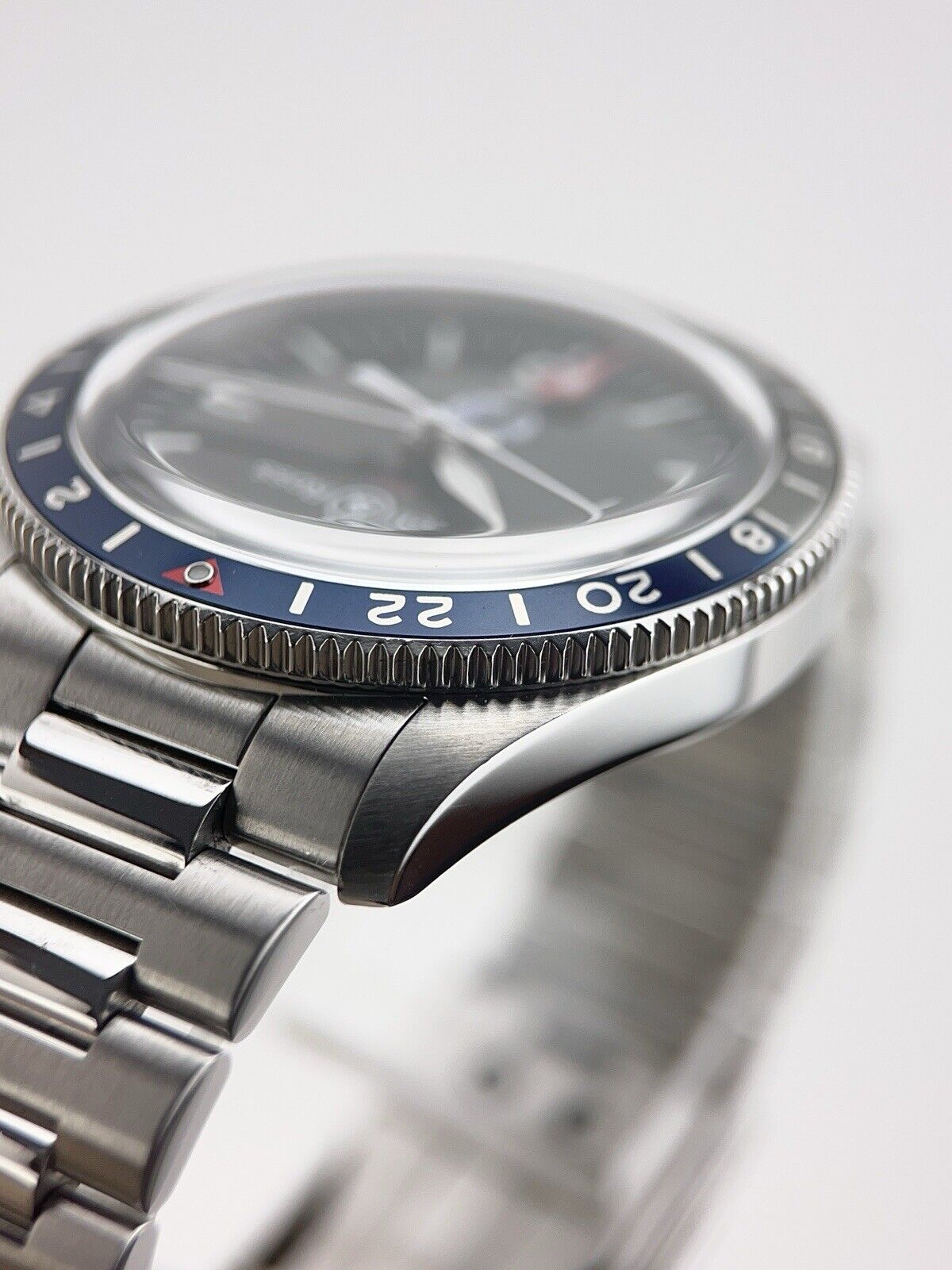Bell & Ross V2 BRV2-93 Air France | Birmingham Luxury Watches in Michigan