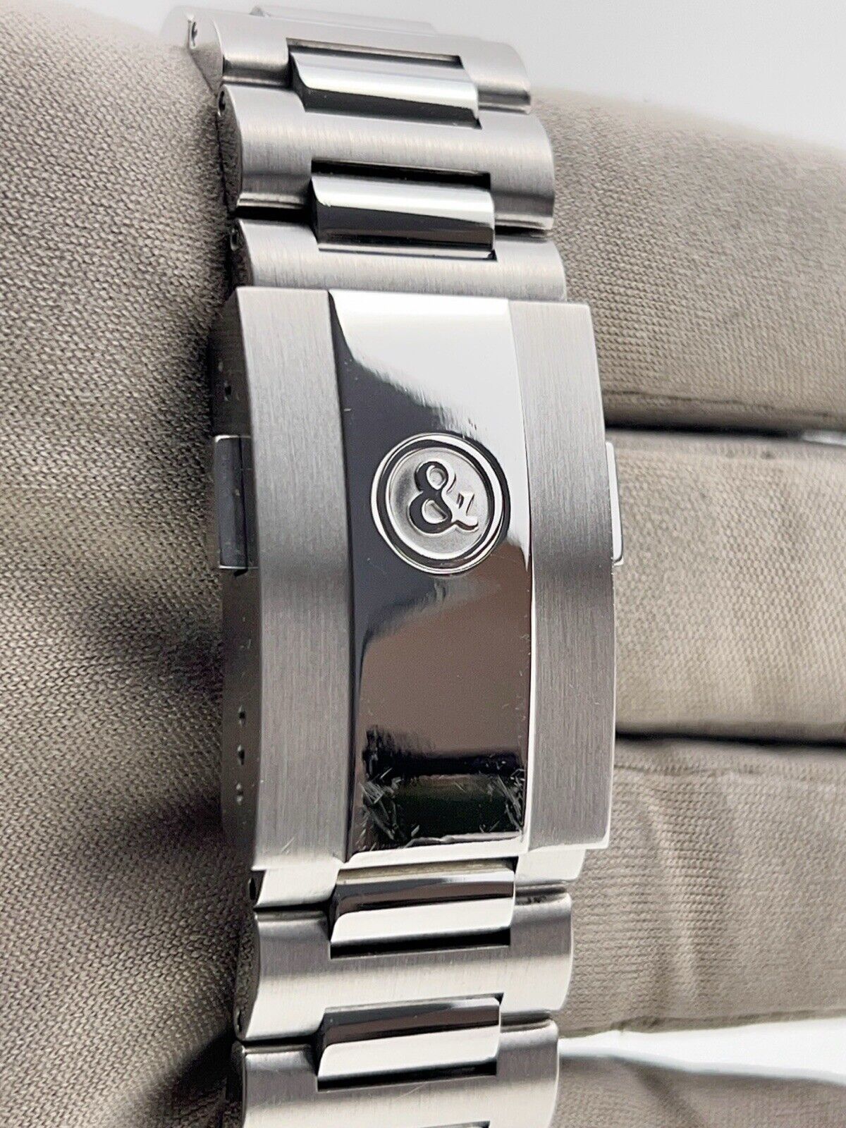 Bell & Ross V2 BRV2-93 Air France | Birmingham Luxury Watches in Michigan