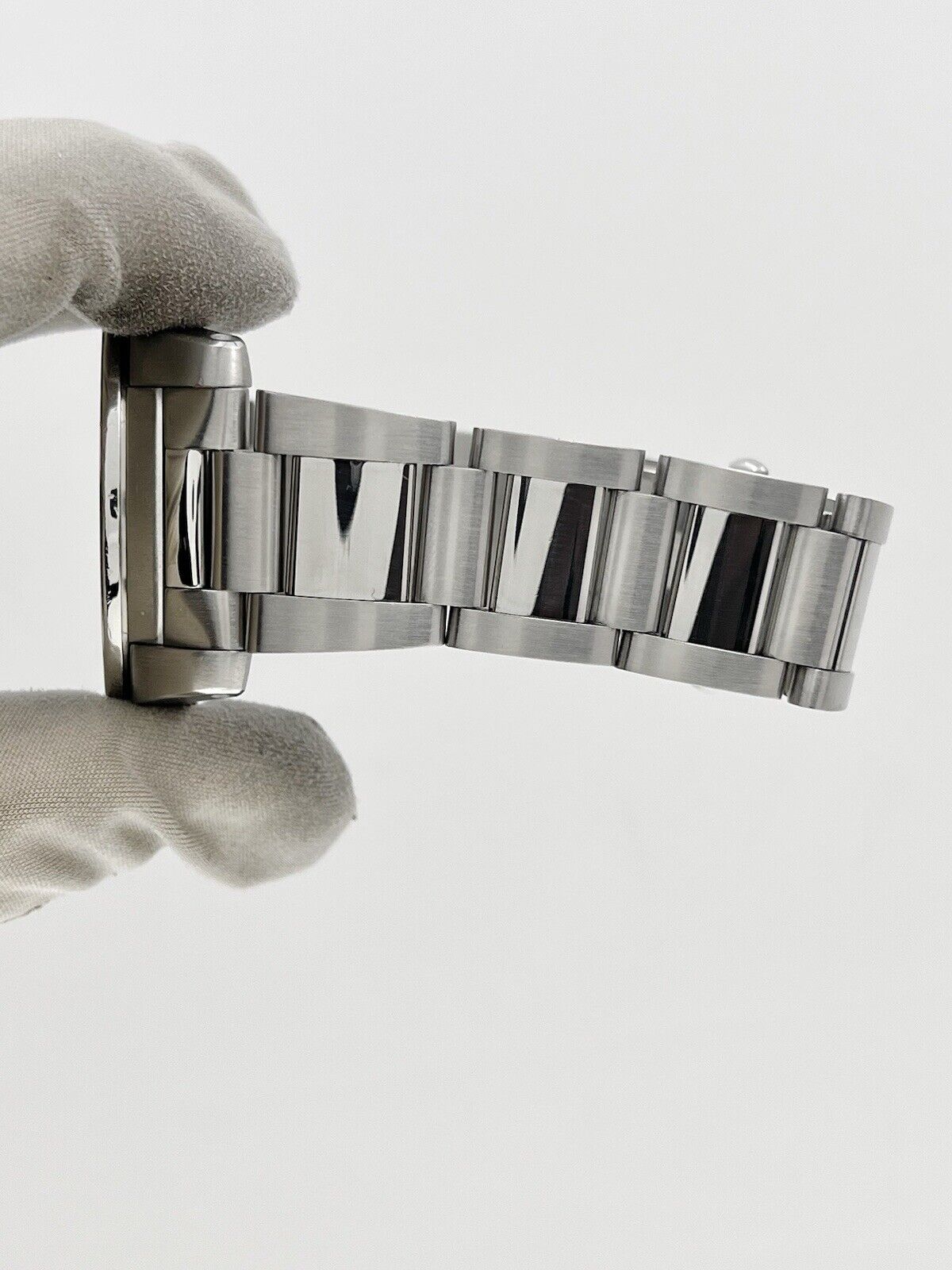 Cartier Calibre De Cartier 42mm Stainless Steel White Dial 3389 Watch