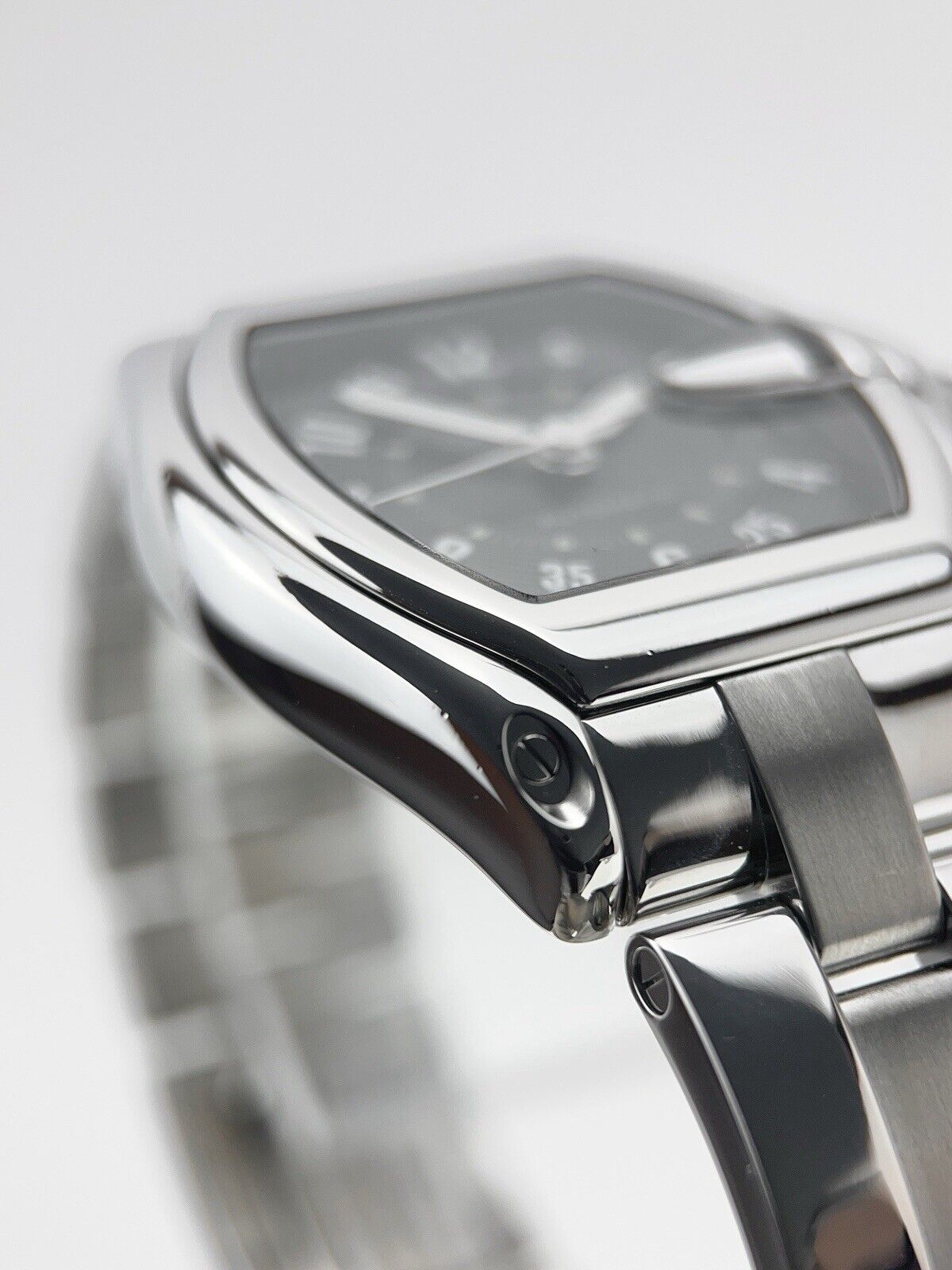 Cartier Roadster Date Stainless Steel 37mm Automatic Black Dial 2510 Watch