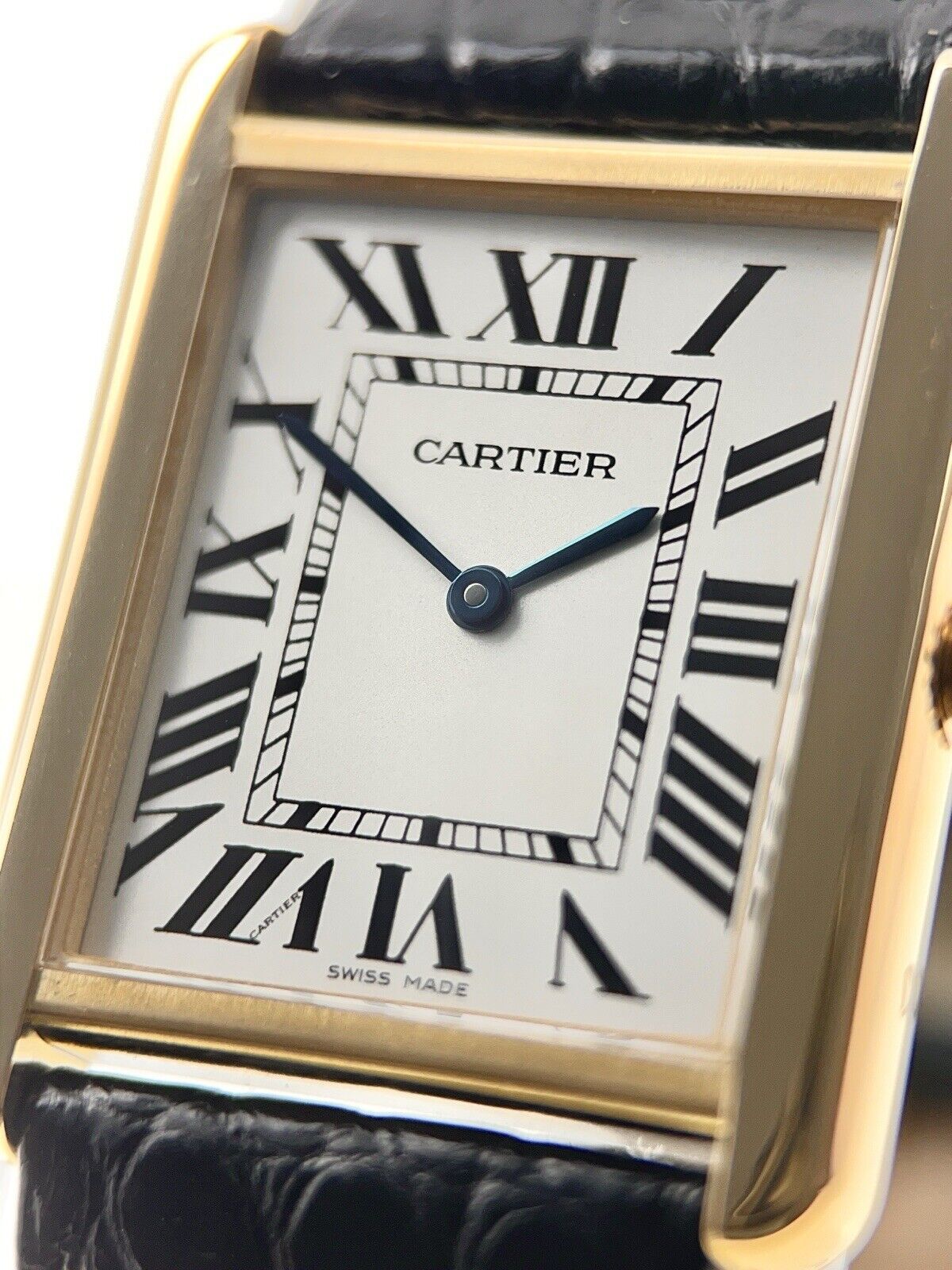 27mm Cartier Tank Solo 18k Yellow Gold 2742 Silver Dial Watch