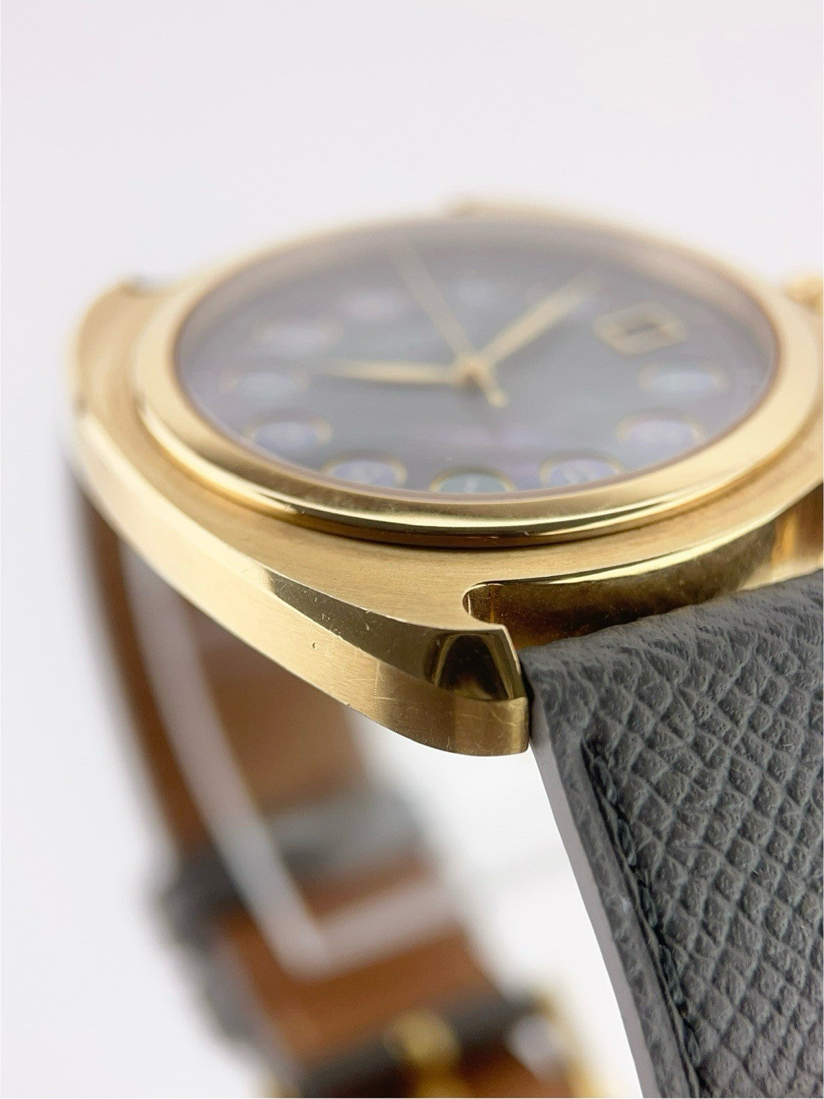 Hermès Dressage 40 DR.785 Mother of Pearl | Birmingham Luxury Watches Birmingham, Michigan