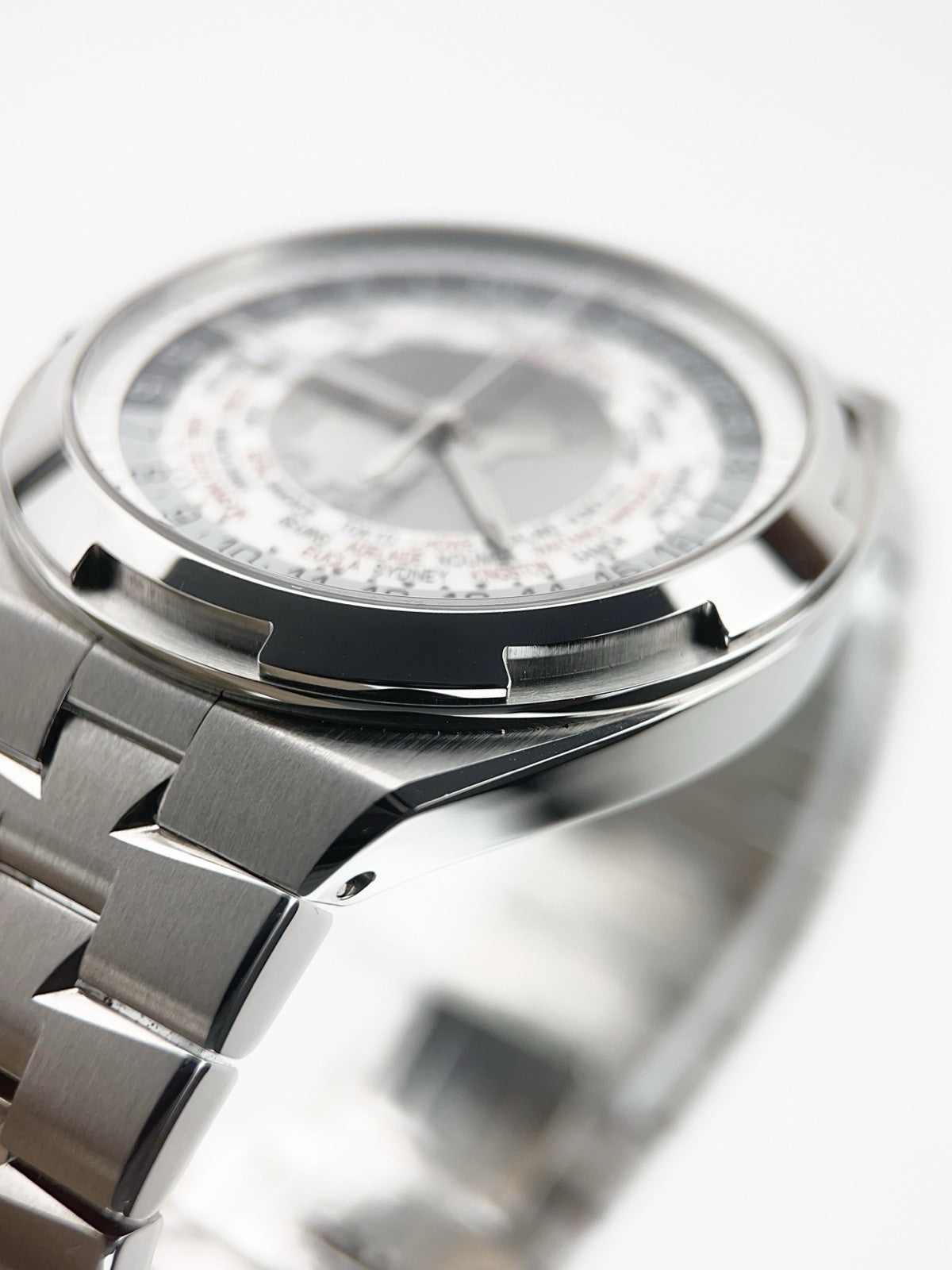 Vacheron Constantin Overseas World Time 7700V | Birmingham Luxury Watches Birmingham Michigan