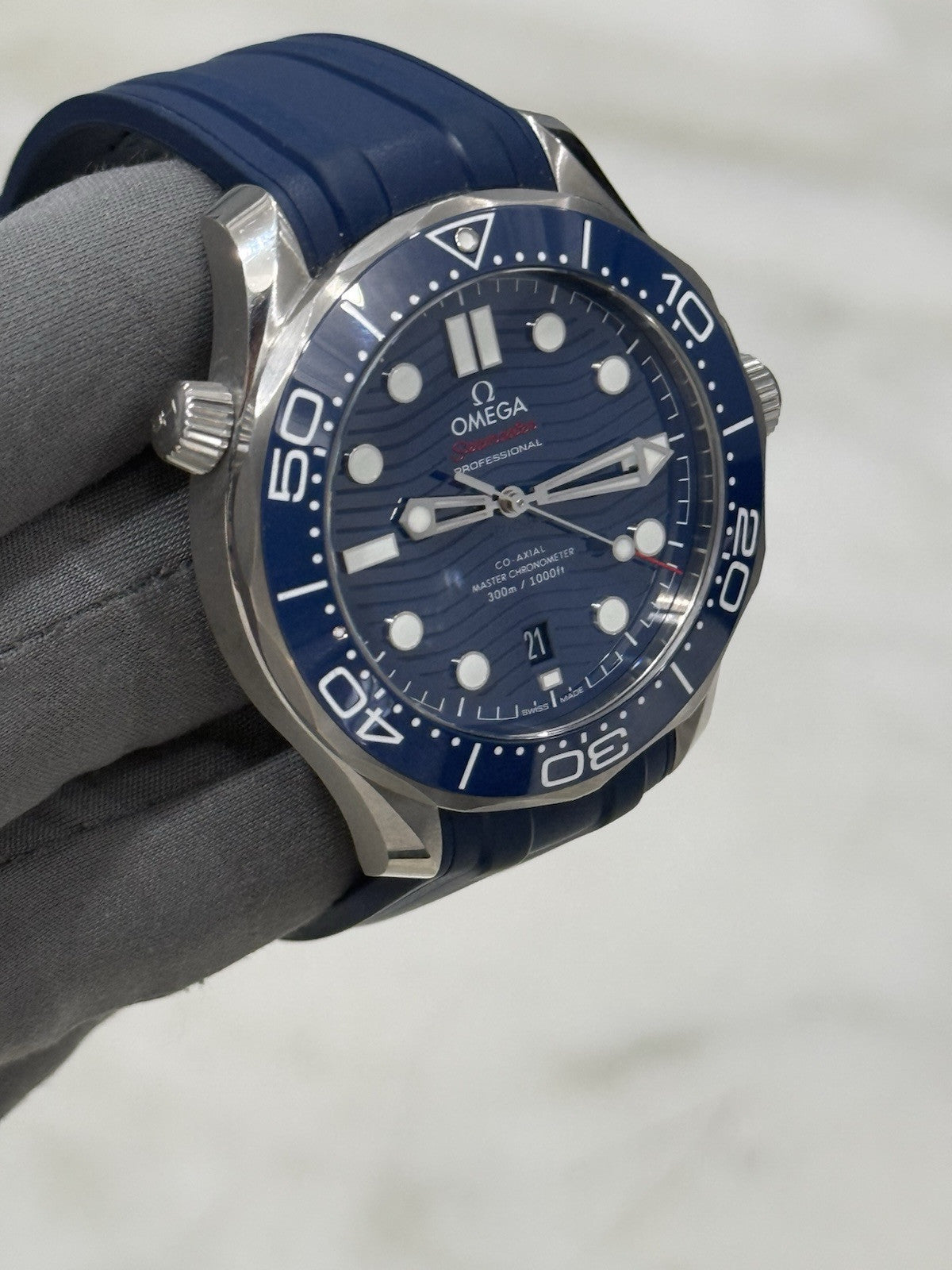 Omega Seamaster Ceramic Diver 300m Automatic Blue Dial Watch 210.32.42.20.03.001