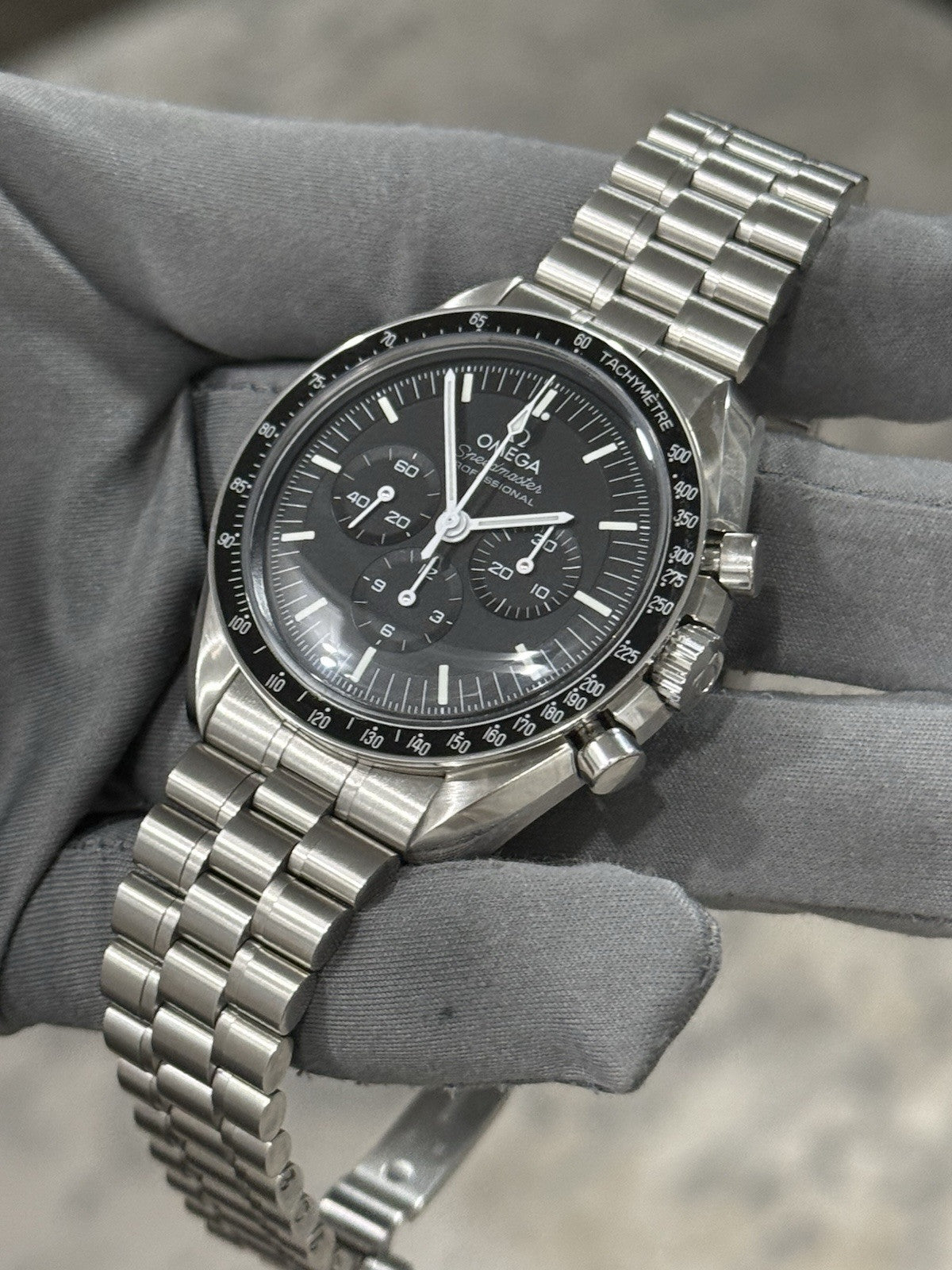 2025 Omega Speedmaster Steel 42mm Manual Wind Watch 310.30.42.50.01.001