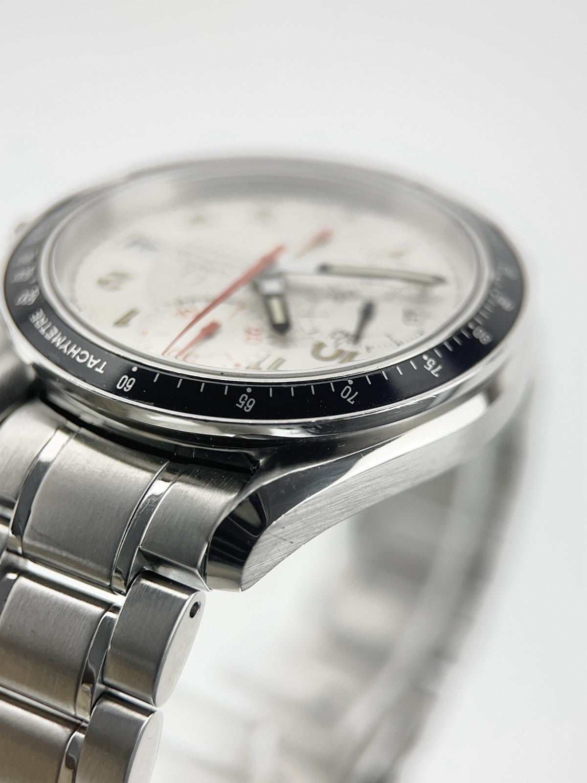 Omega Speedmaster Stainless Steel Silver Dial 39mm Automatic Men's Watch 3513.33