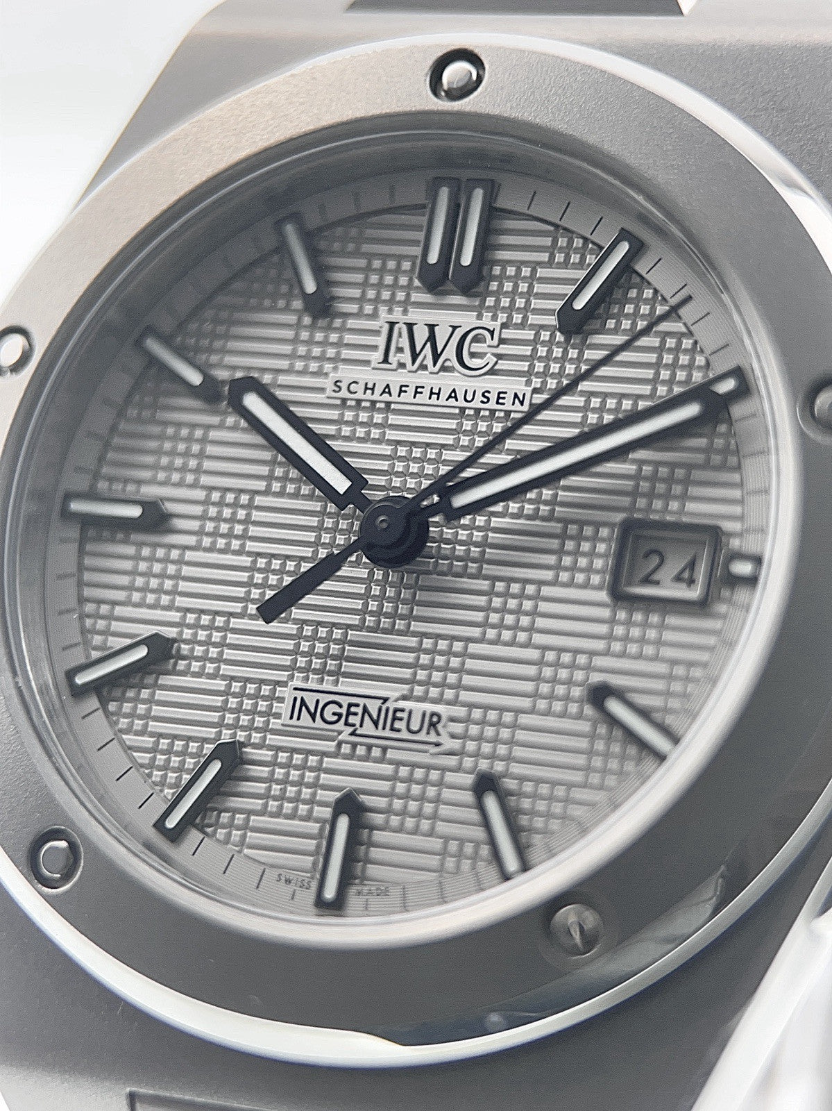 IWC Ingenieur Titanium Grey Dial 40mm Automatic Men’s Watch IW328904 - Box/Paper