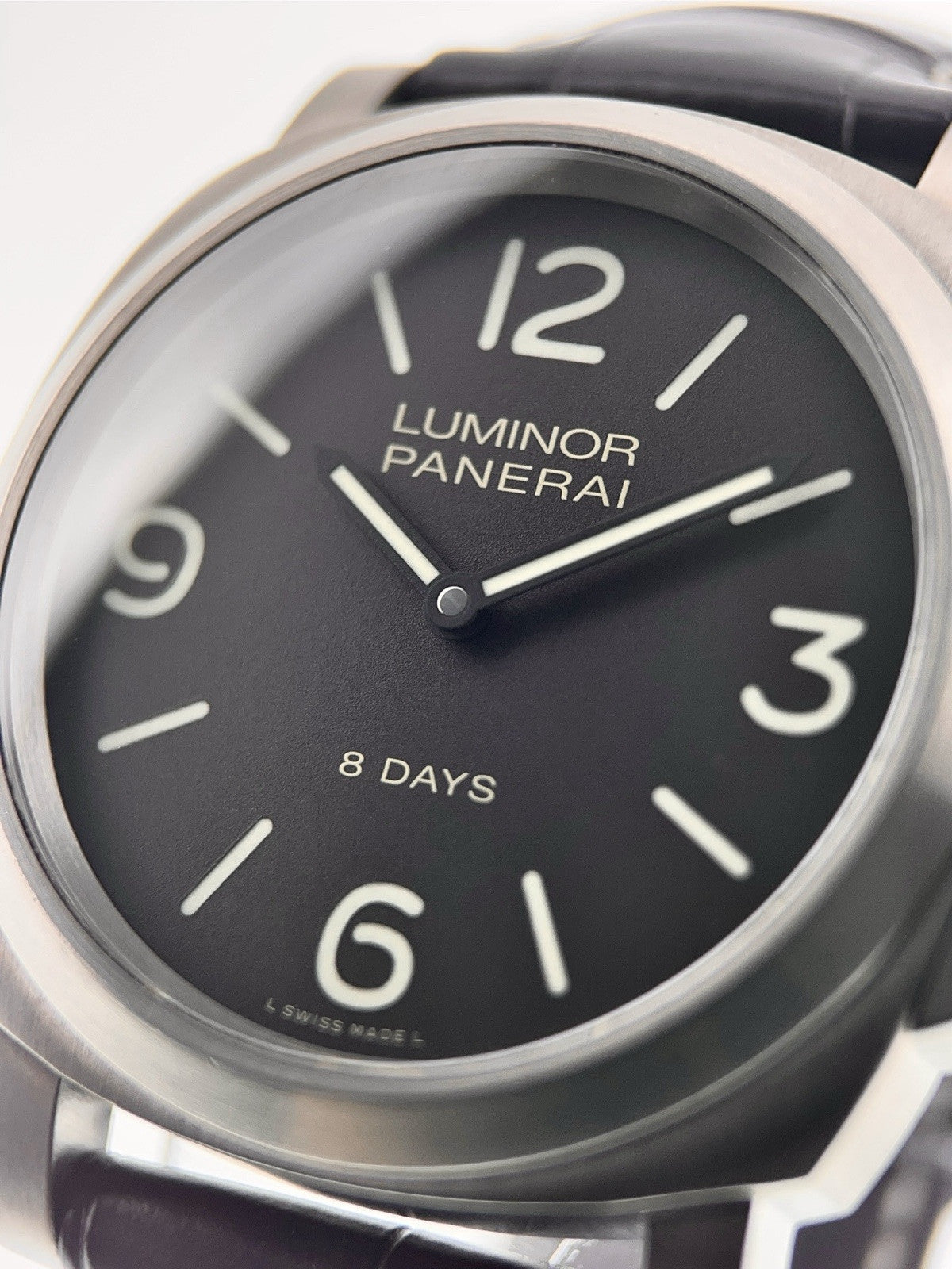 Panerai Luminor Base 8 Days Titanium Brown Dial 44mm Manual Wind Men’s PAM00562