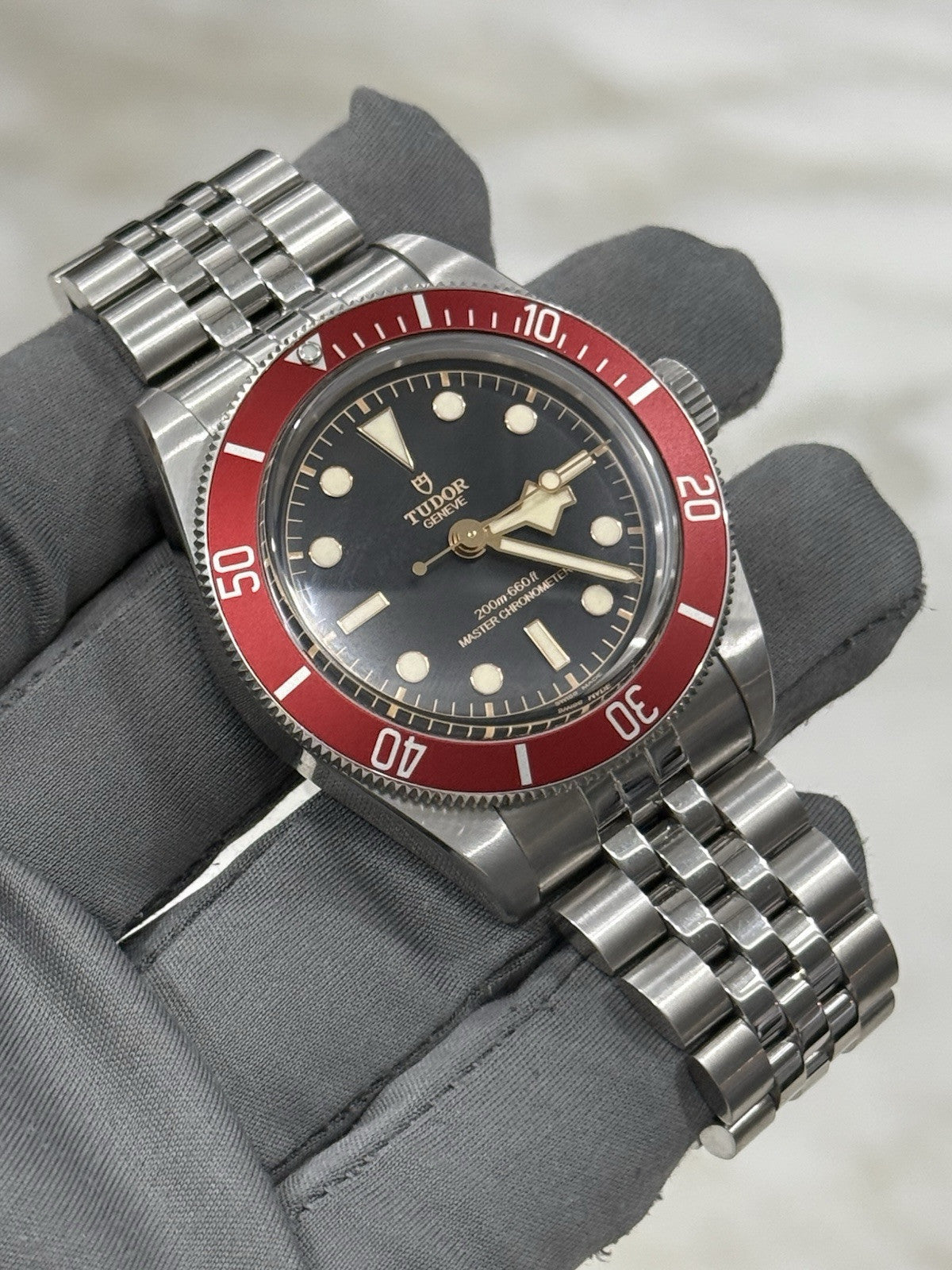 2/2024 Tudor Black Bay Men's Red Bezel Black Dial 41mm Automatic Watch