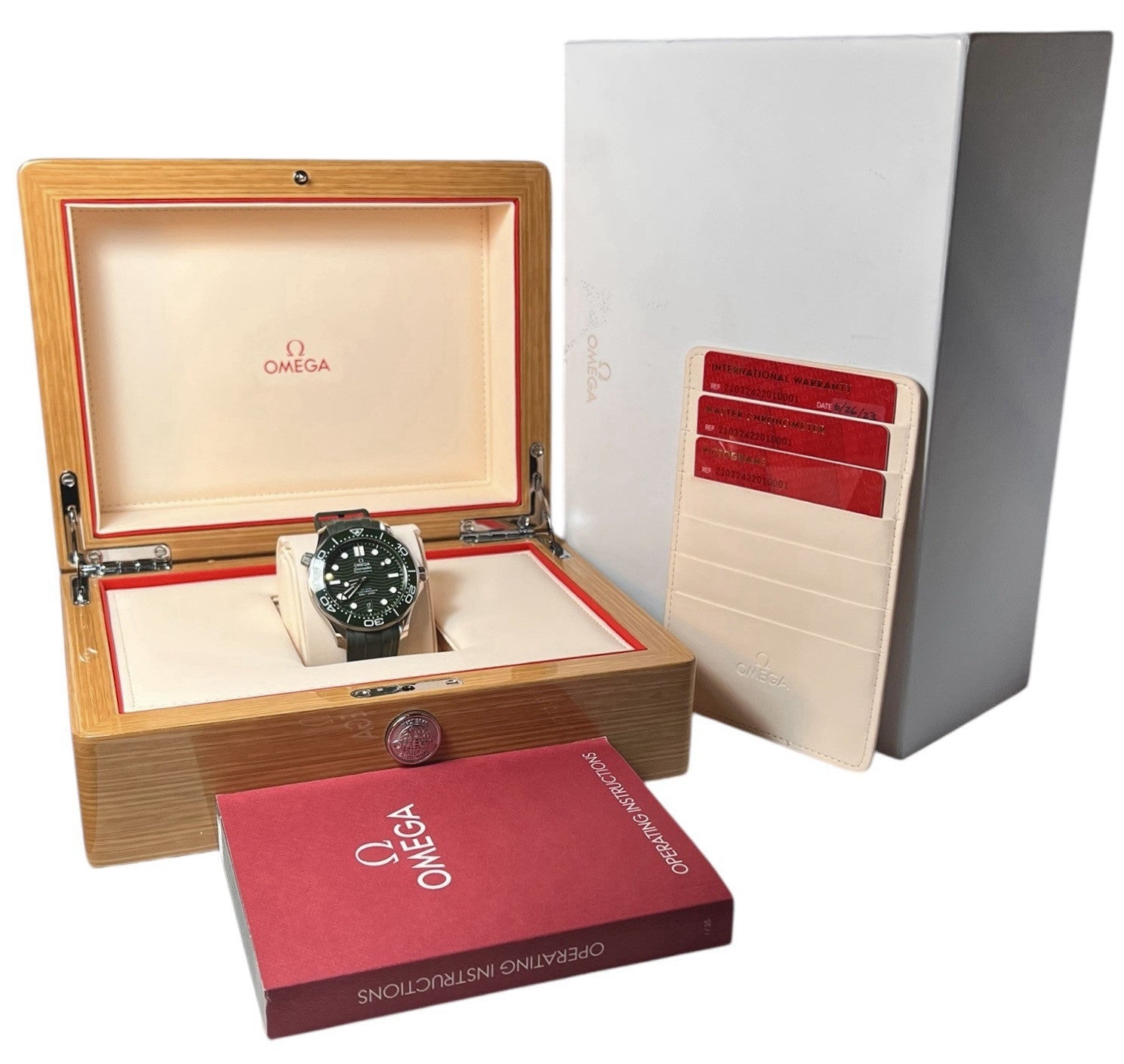 Omega Seamaster Diver Stainless Steel Green Dial 42mm Auto 210.32.42.20.10.001