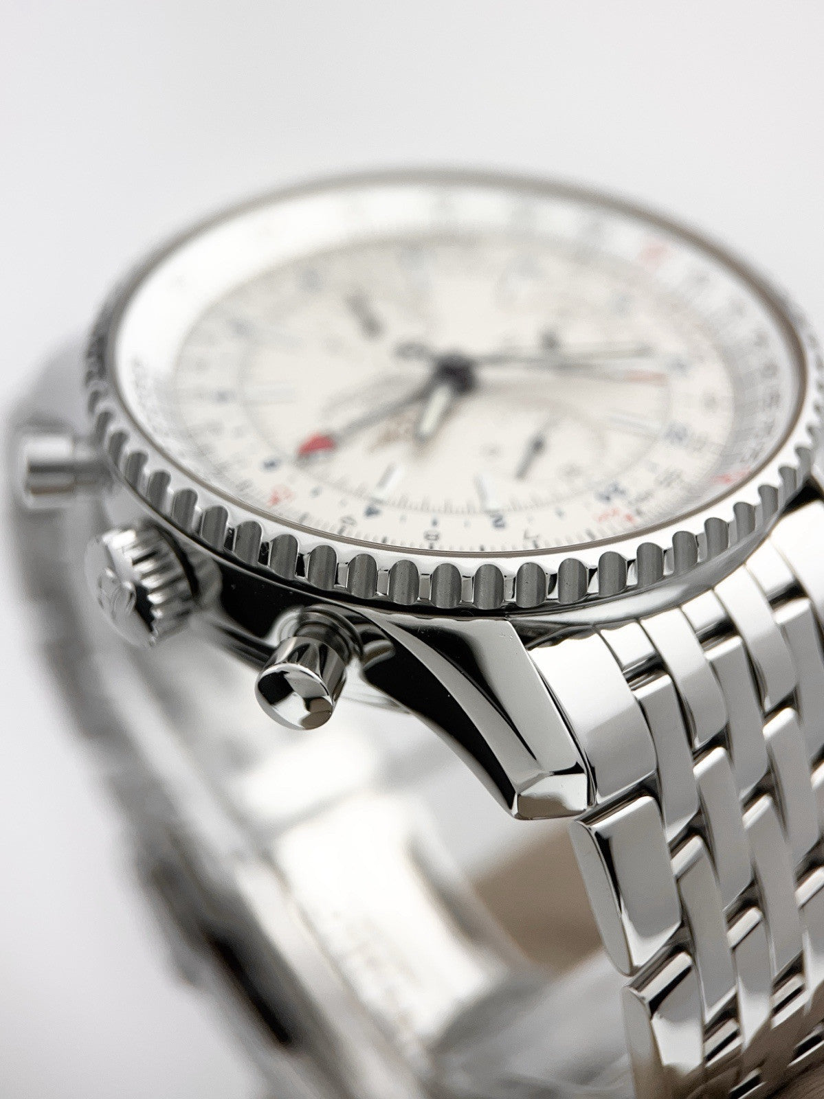 Breitling Navitimer World Stainless Steel White Dial 46mm Automatic Men’s A24322