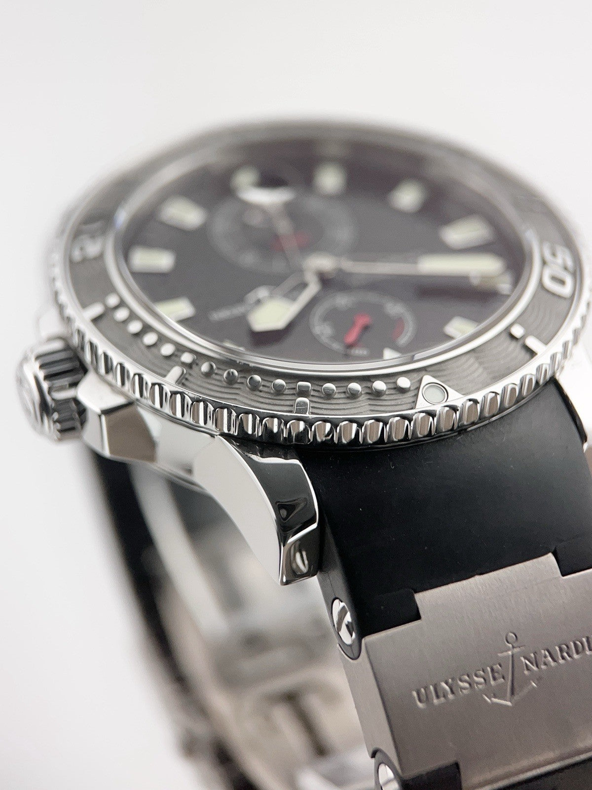 Ulysse Nardin Maxi Marine Diver Automatic Steel Black Dial Watch - For Parts