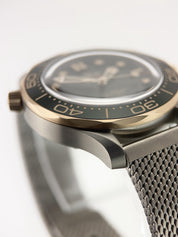 NEW 2025 Omega Seamaster Titanium GREEN Dial 42mm Watch 210.90.42.20.10.001
