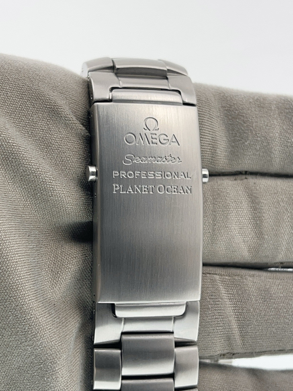 Omega Seamaster Planet Ocean Stainless Steel Black Dial 46mm Watch 2200.50.00