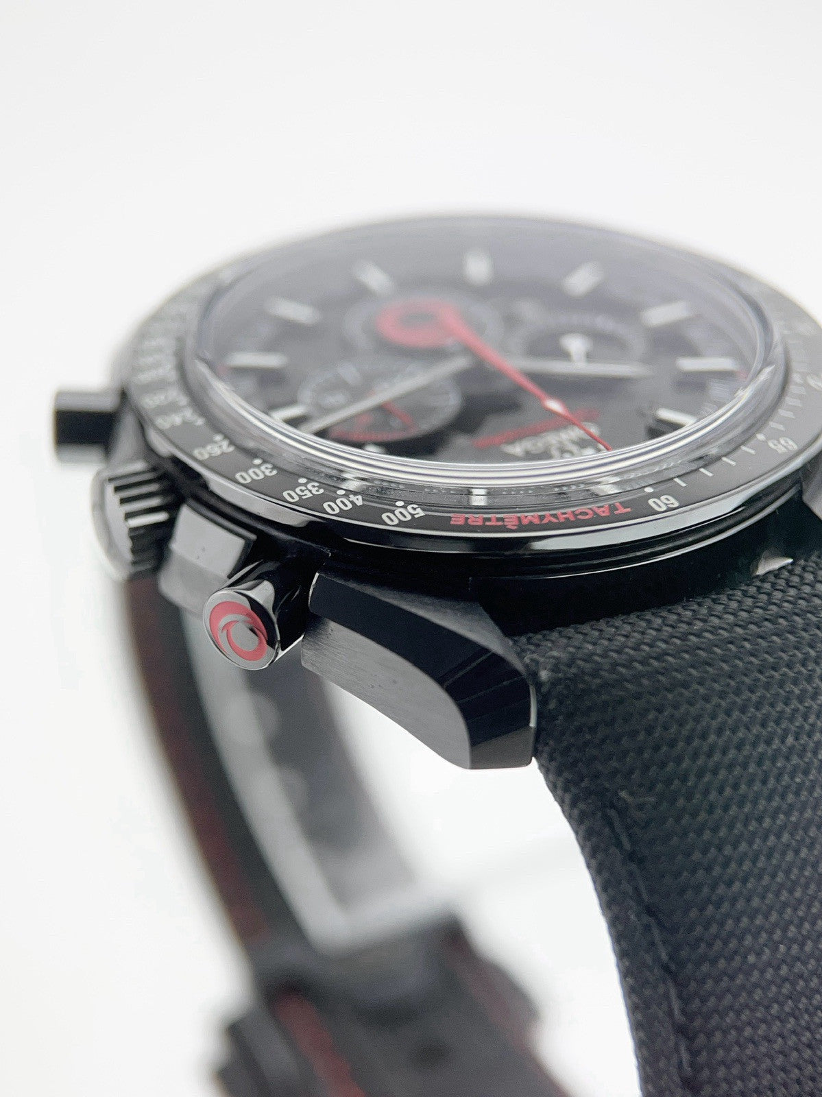 Omega Speedmaster Dark Side of the Moon Team Alinghi 44mm 311.92.44.30.01.002