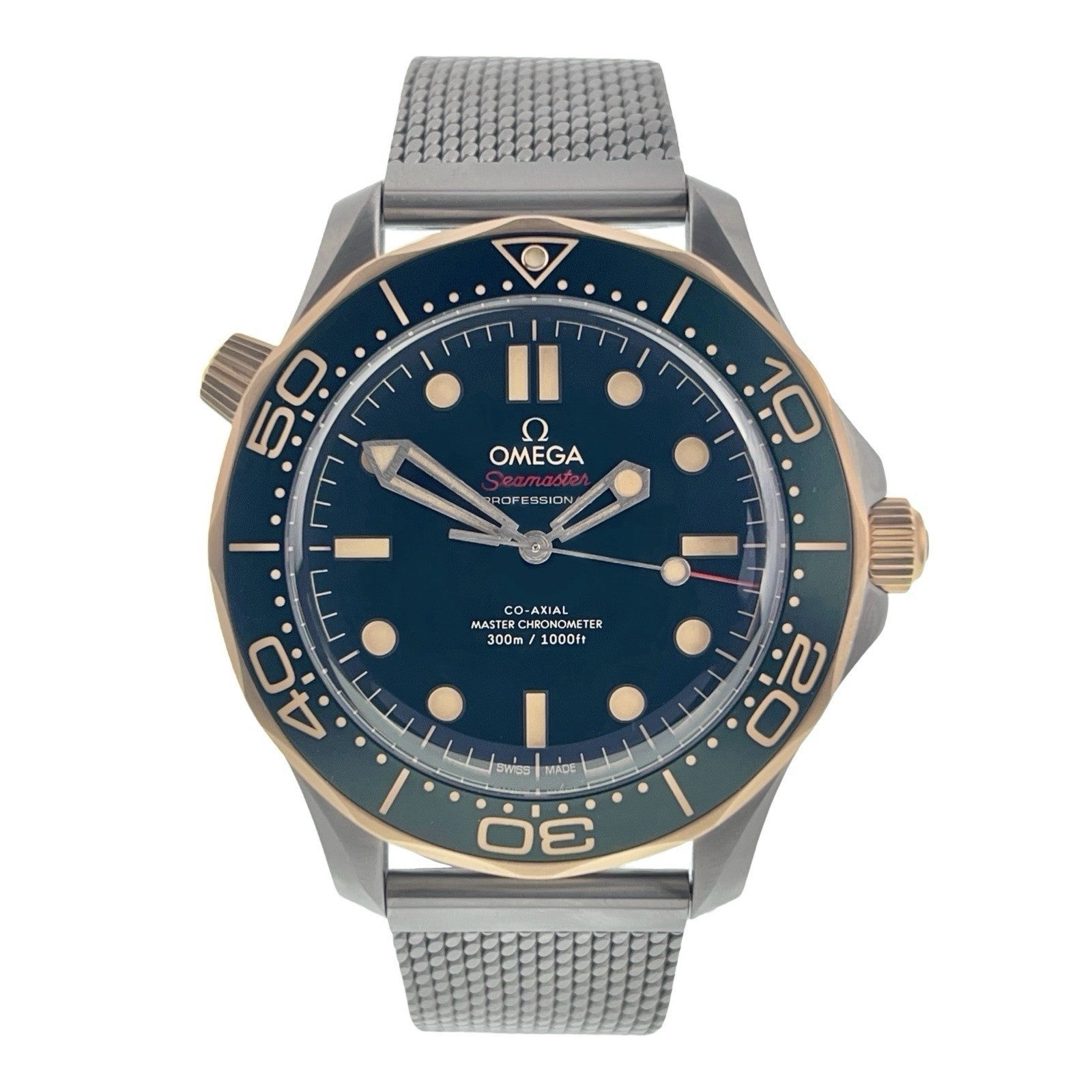 NEW 2025 Omega Seamaster Titanium GREEN Dial 42mm Watch 210.90.42.20.10.001
