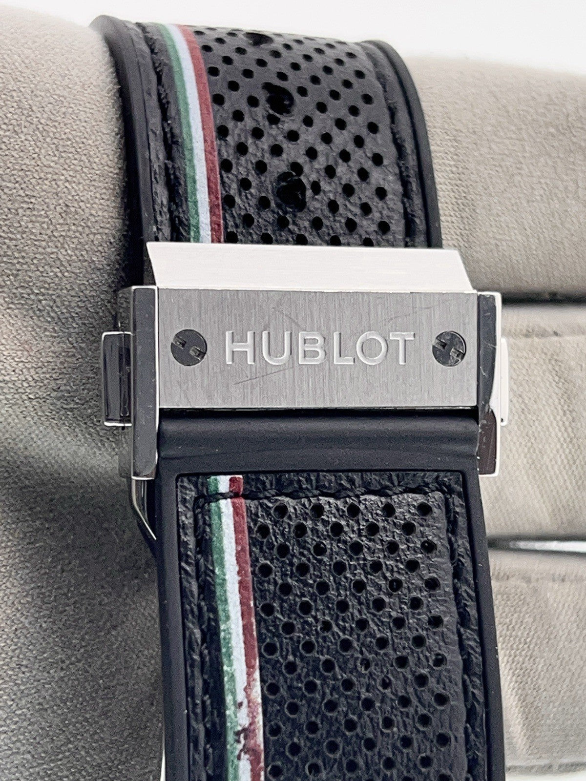 Hublot Big Bang Ferrari Steel Black Dial 44mm Automatic  301.SX.1179.VR.FOM14